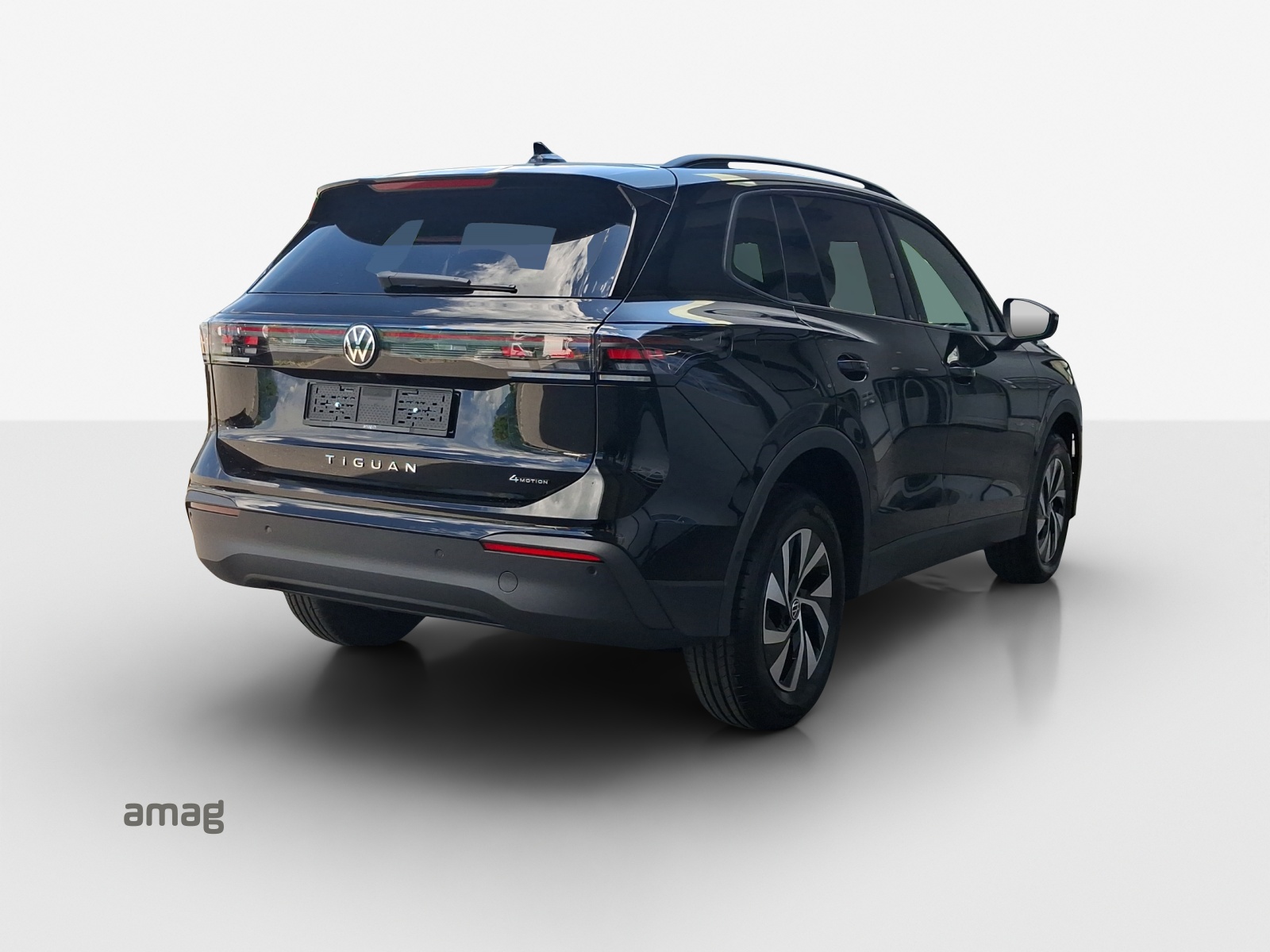VW Tiguan 2.0 TSI DSG R-Line United 4Motion-image-4