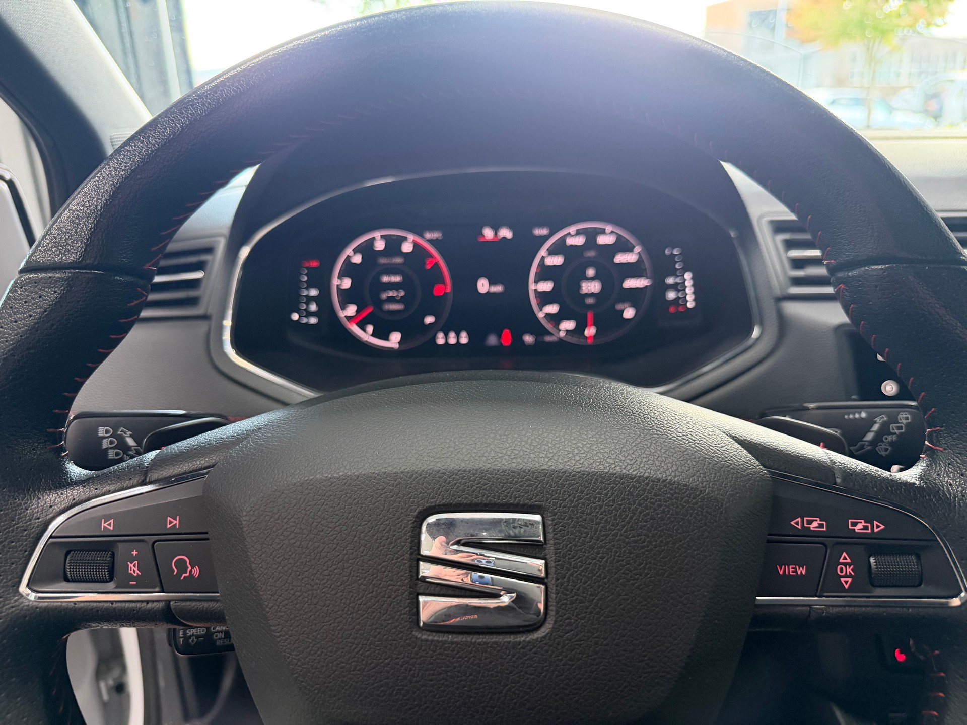 SEAT Ibiza 1.0 EcoTSI DSG Swiss FR-image-11