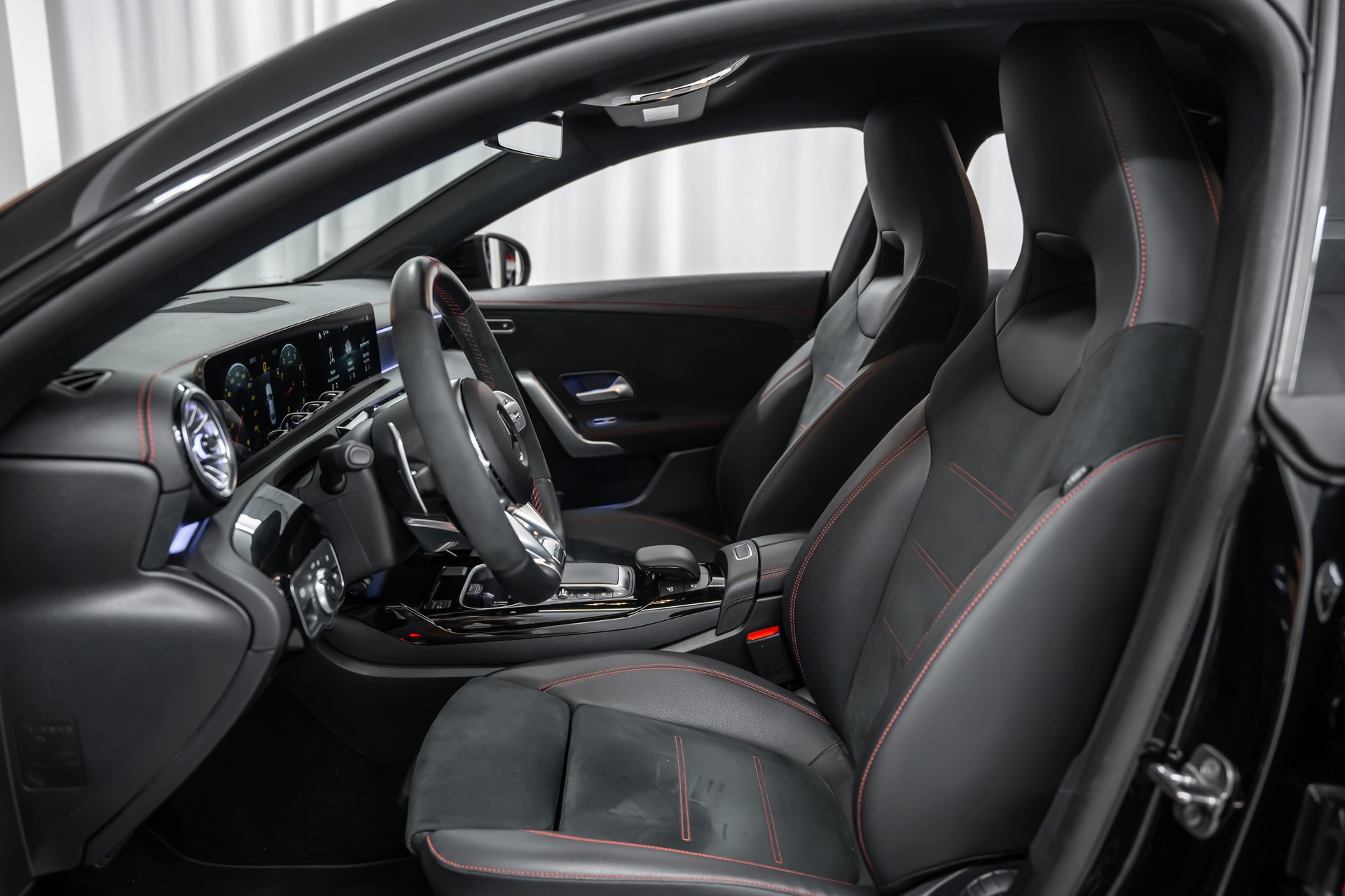 MERCEDES-BENZ CLA 45 S AMG 4Matic+ 8G-DCT *AMG-Drivers*360°*Night-Paket*Track Pack*-image-7