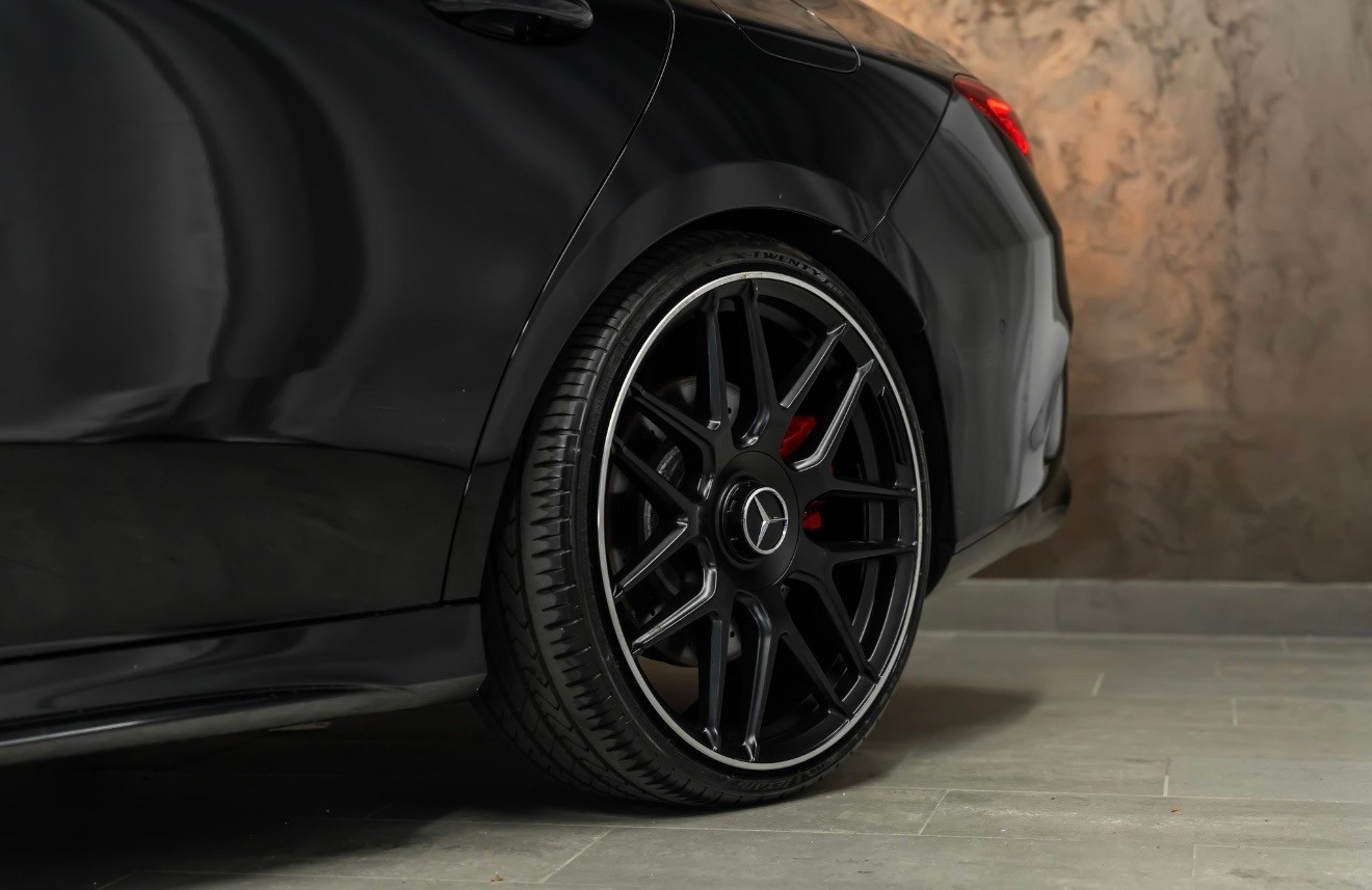 MERCEDES-BENZ CLA 45 S AMG 4Matic+ 8G-DCT *AMG Drivers*360°*Night Paket*Track Packd*-showroom-element-2