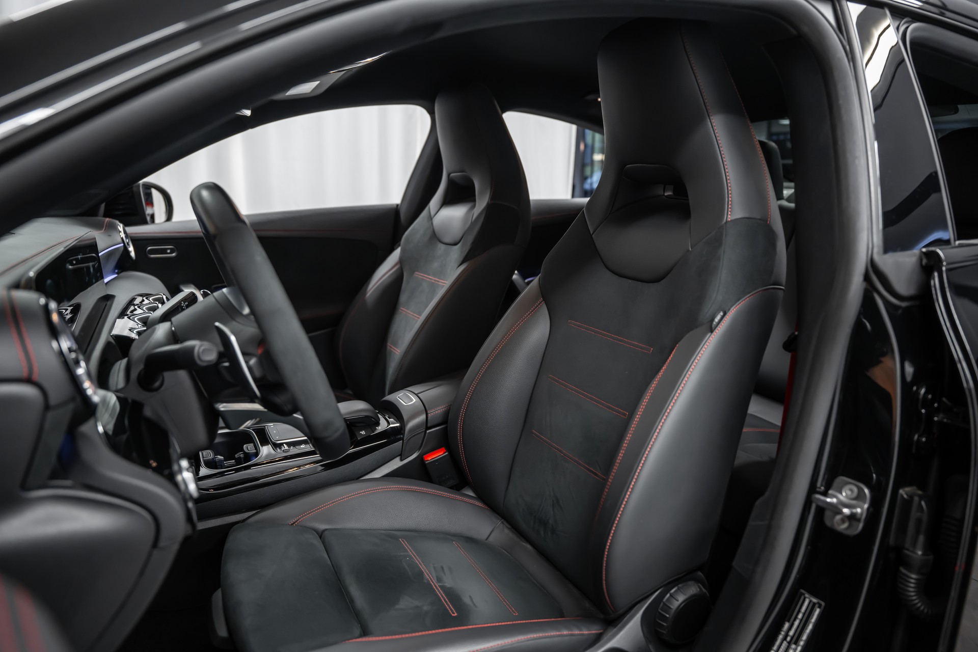 MERCEDES-BENZ CLA 45 S AMG 4Matic+ 8G-DCT *AMG-Drivers*360°*Night-Paket*Track Pack*-image-8