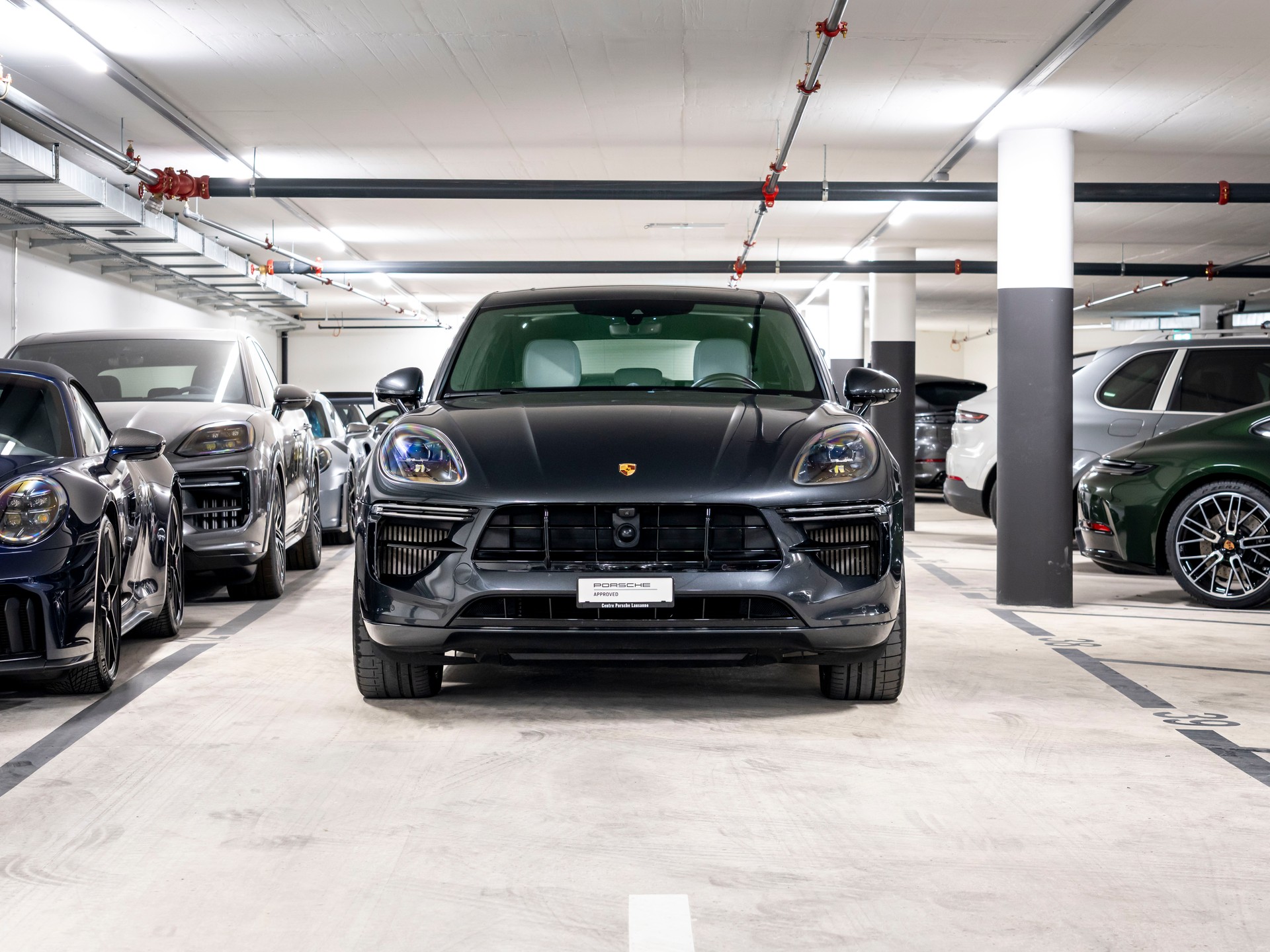 PORSCHE Macan Turbo PDK-image-3