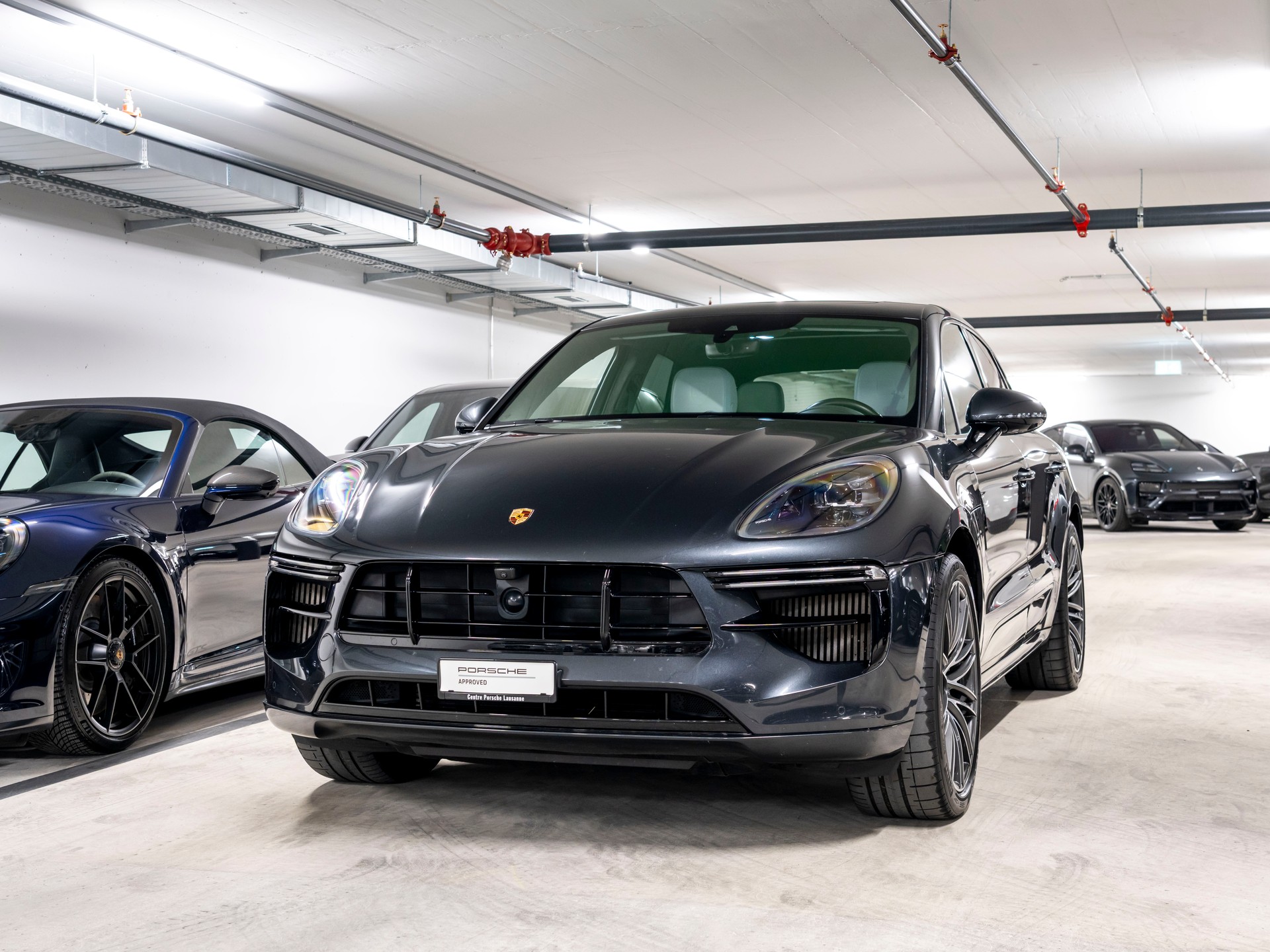 PORSCHE Macan Turbo PDK-image-0
