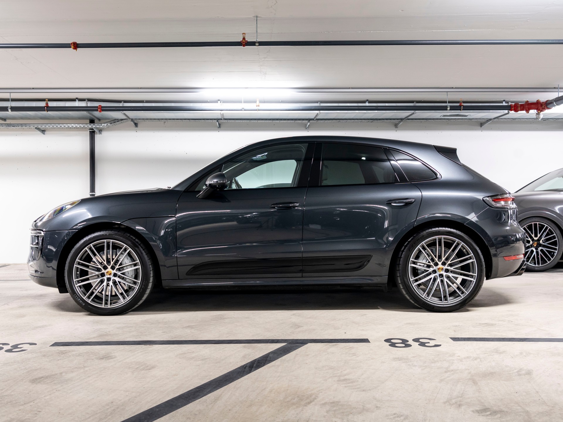 PORSCHE Macan Turbo PDK-image-1