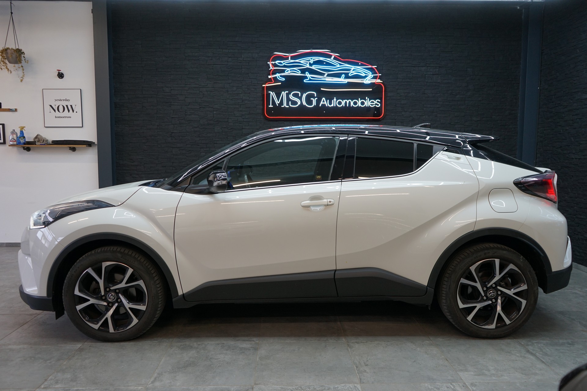 TOYOTA C-HR 1.2 Turbo Premium 4WD Multidrive S-image-1