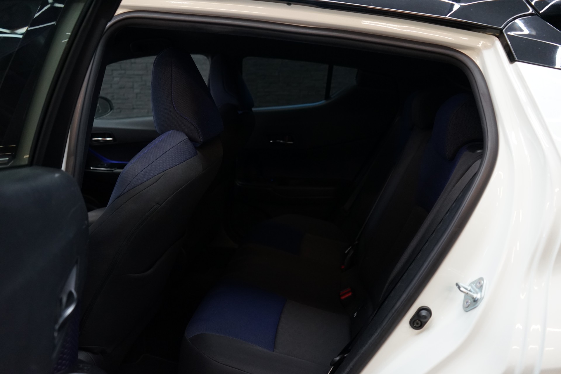 TOYOTA C-HR 1.2 Turbo Premium 4WD Multidrive S-image-20