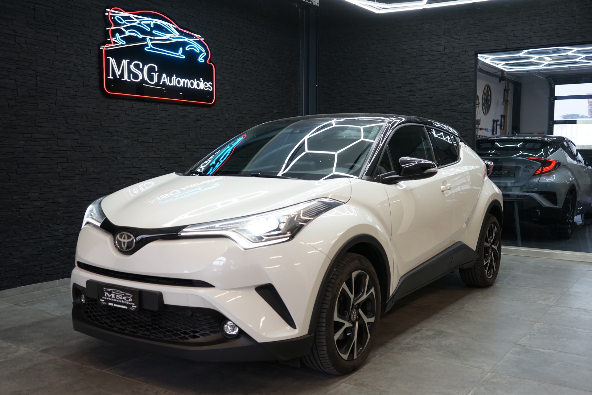 TOYOTA C-HR 1.2 Turbo Premium 4WD Multidrive S-image-0