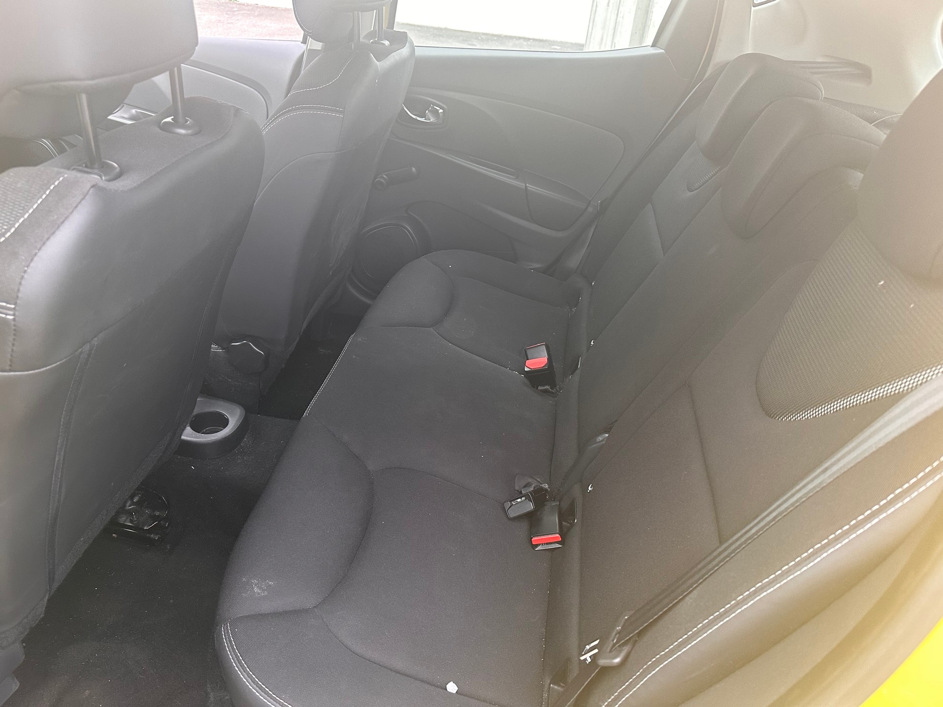 RENAULT Clio 0.9 12V Swiss Edition-image-9