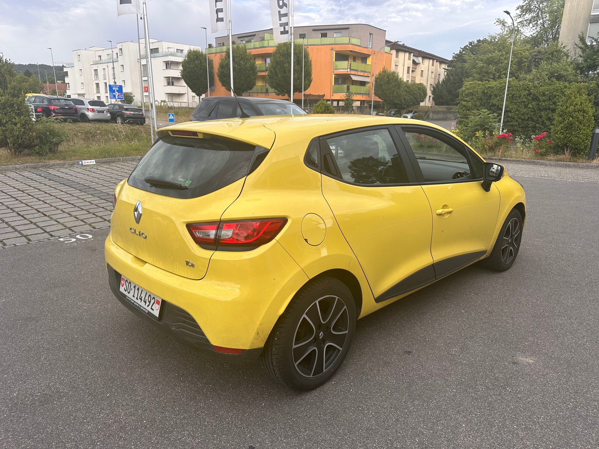 RENAULT Clio 0.9 12V Swiss Edition-image-3