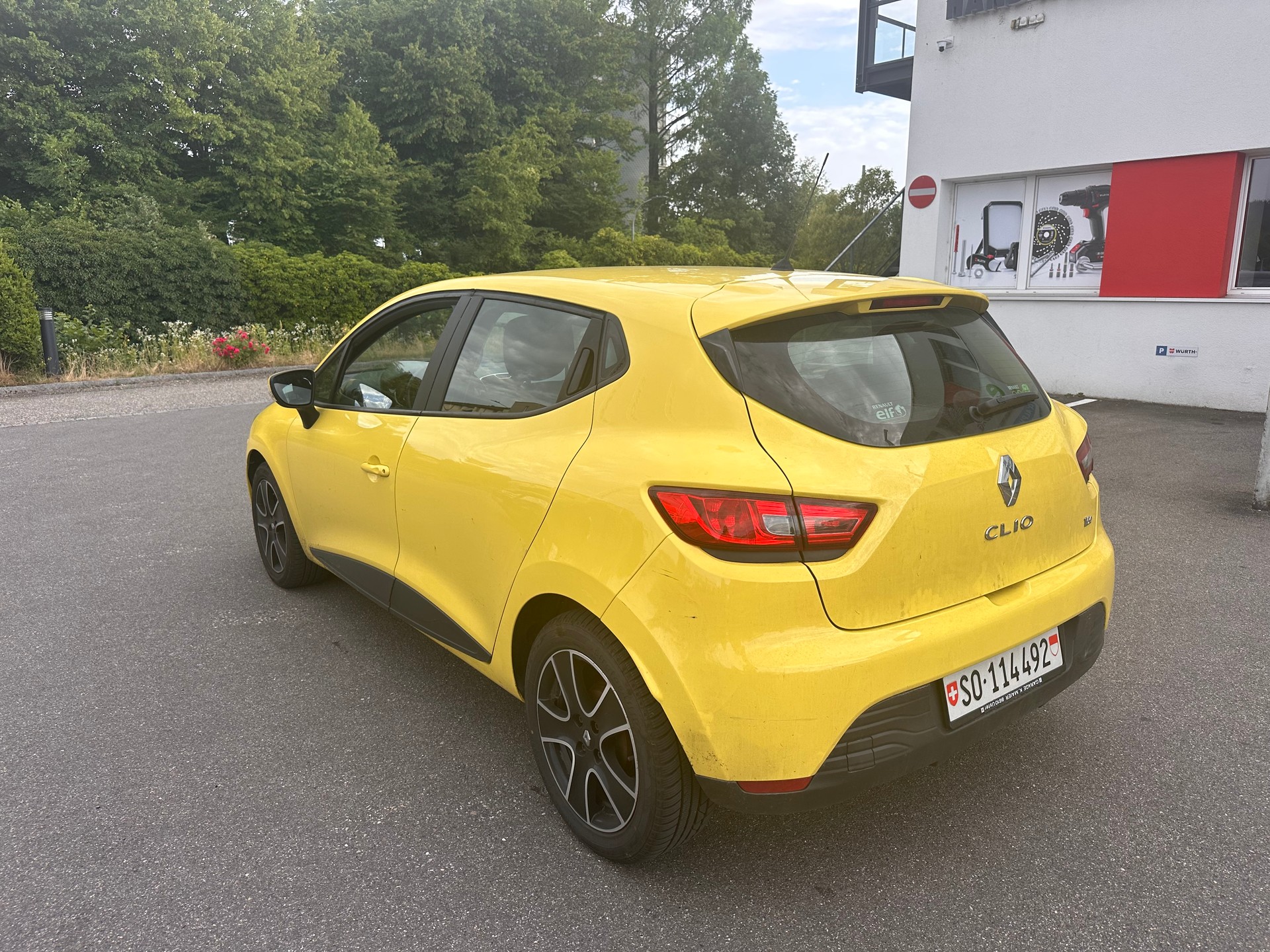 RENAULT Clio 0.9 12V Swiss Edition-image-5