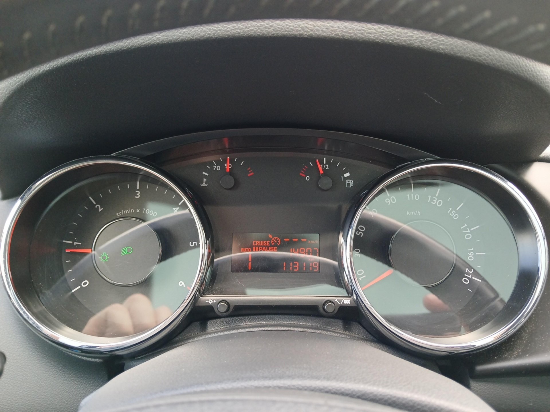 PEUGEOT 3008 1.6 HDi 112 SP Business L. EGS-image-14