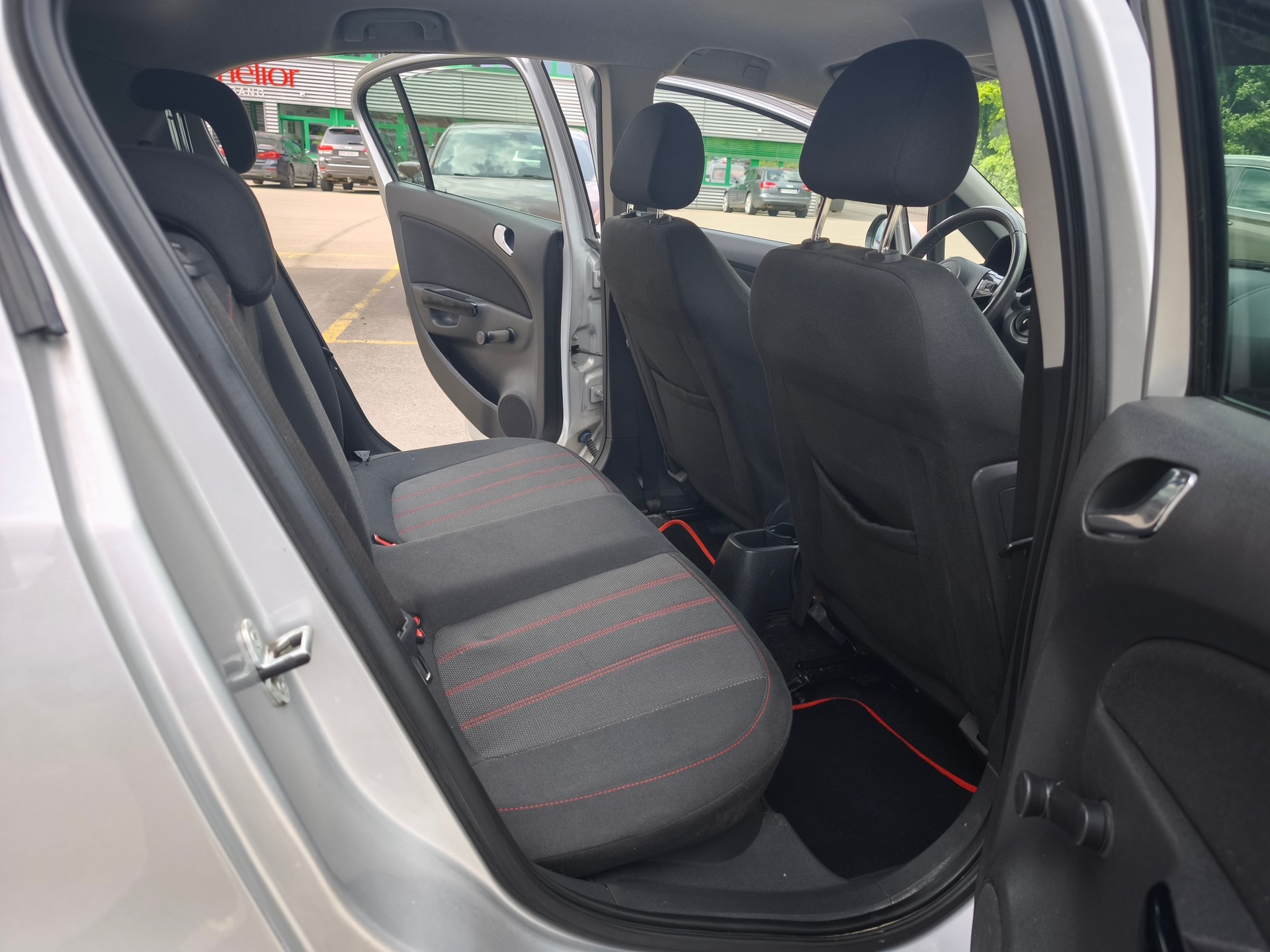 OPEL Corsa 1.4 TP Color Edition Automatic-image-6