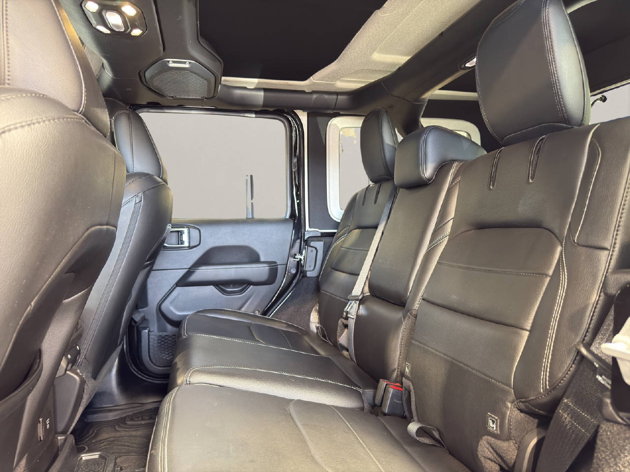 JEEP Wrangler 2.0 Turbo 4xe Sahara Unlimited-image-6