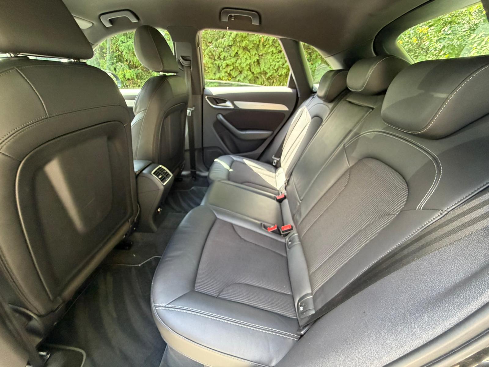 AUDI Q3 2.0 TDI quattro S-Line-image-20