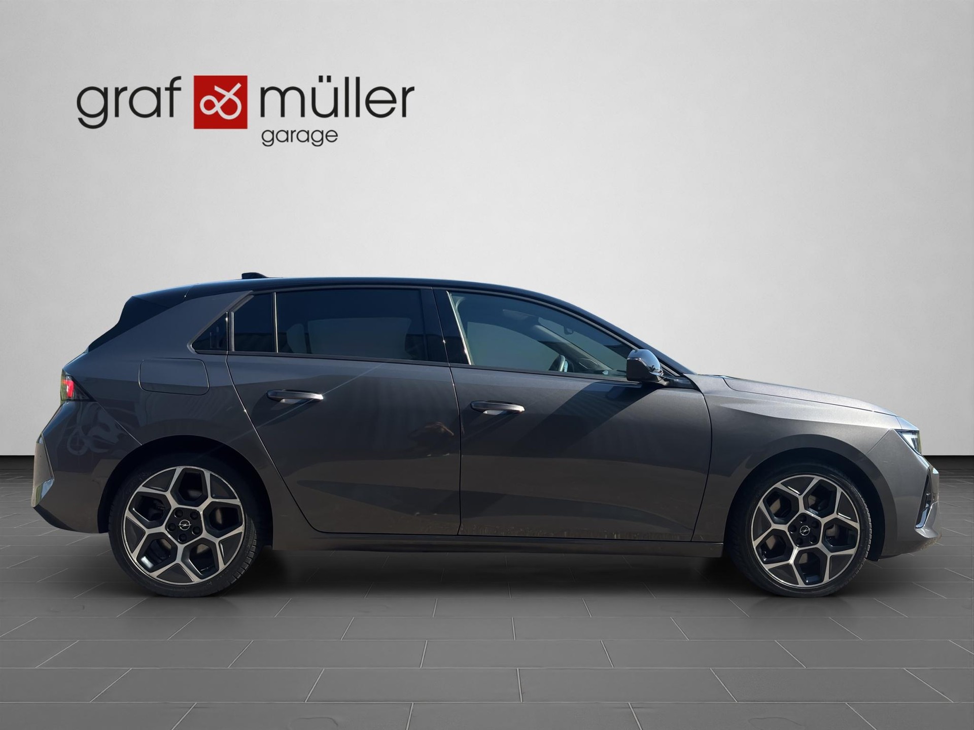 OPEL Astra 1.6 T PHEV 180 Swiss Plus-image-17