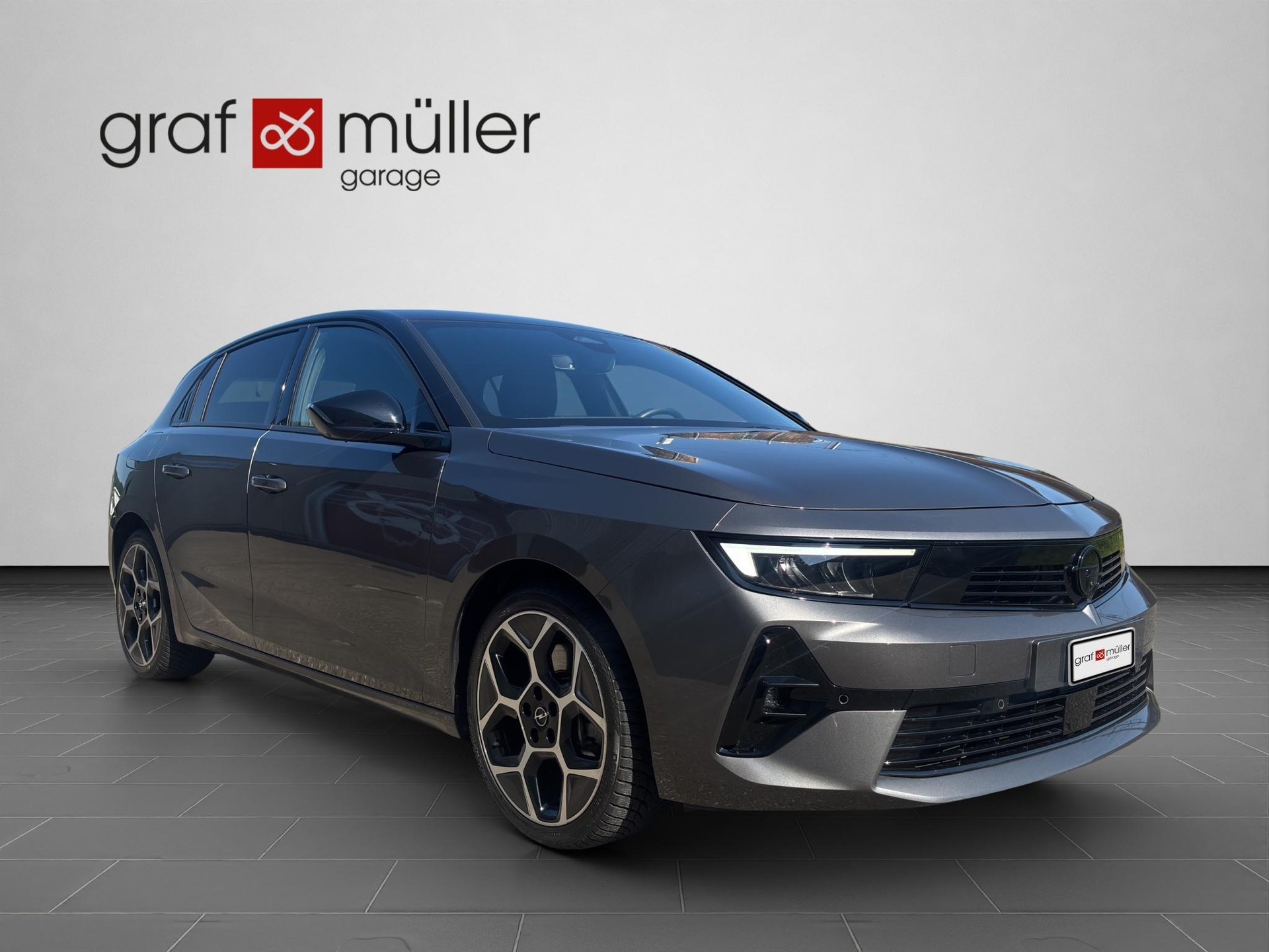 OPEL Astra 1.6 T PHEV 180 Swiss Plus-image-18