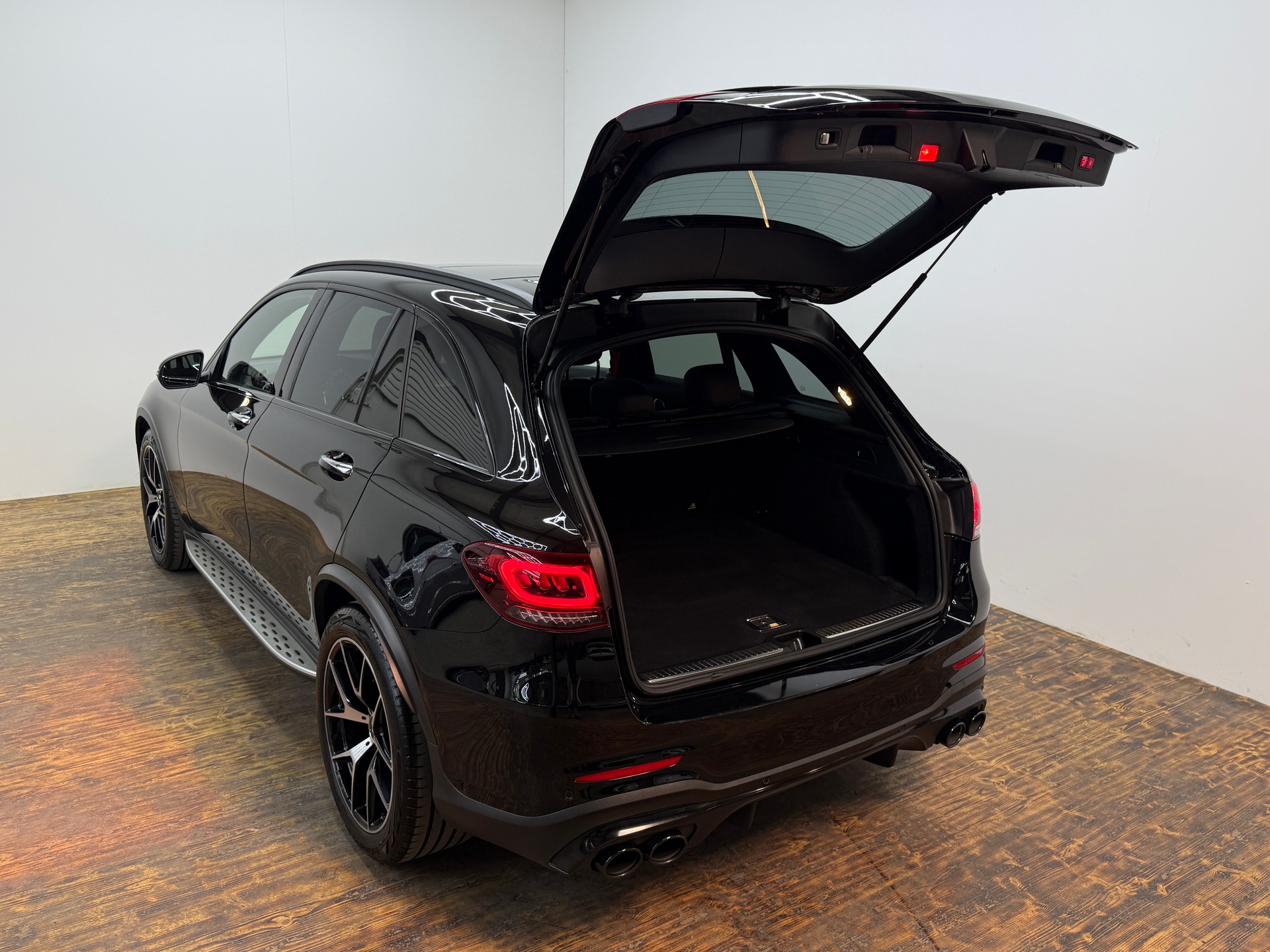 MERCEDES-BENZ GLC 43 AMG 4Matic 9G-Tronic-image-22