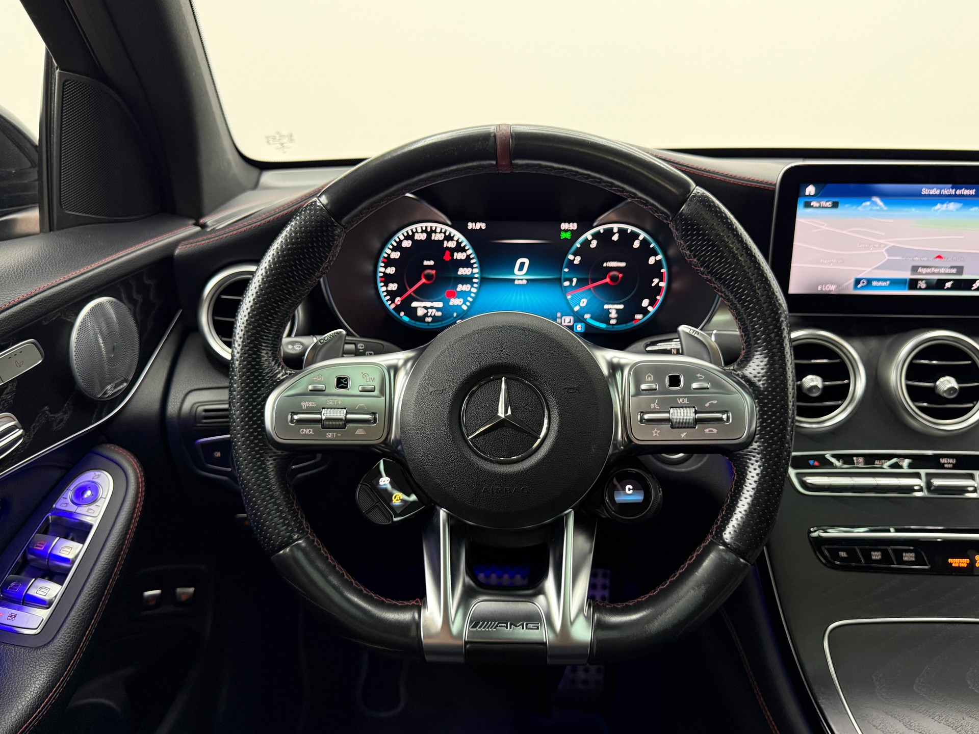 MERCEDES-BENZ GLC 43 AMG 4Matic 9G-Tronic-image-26