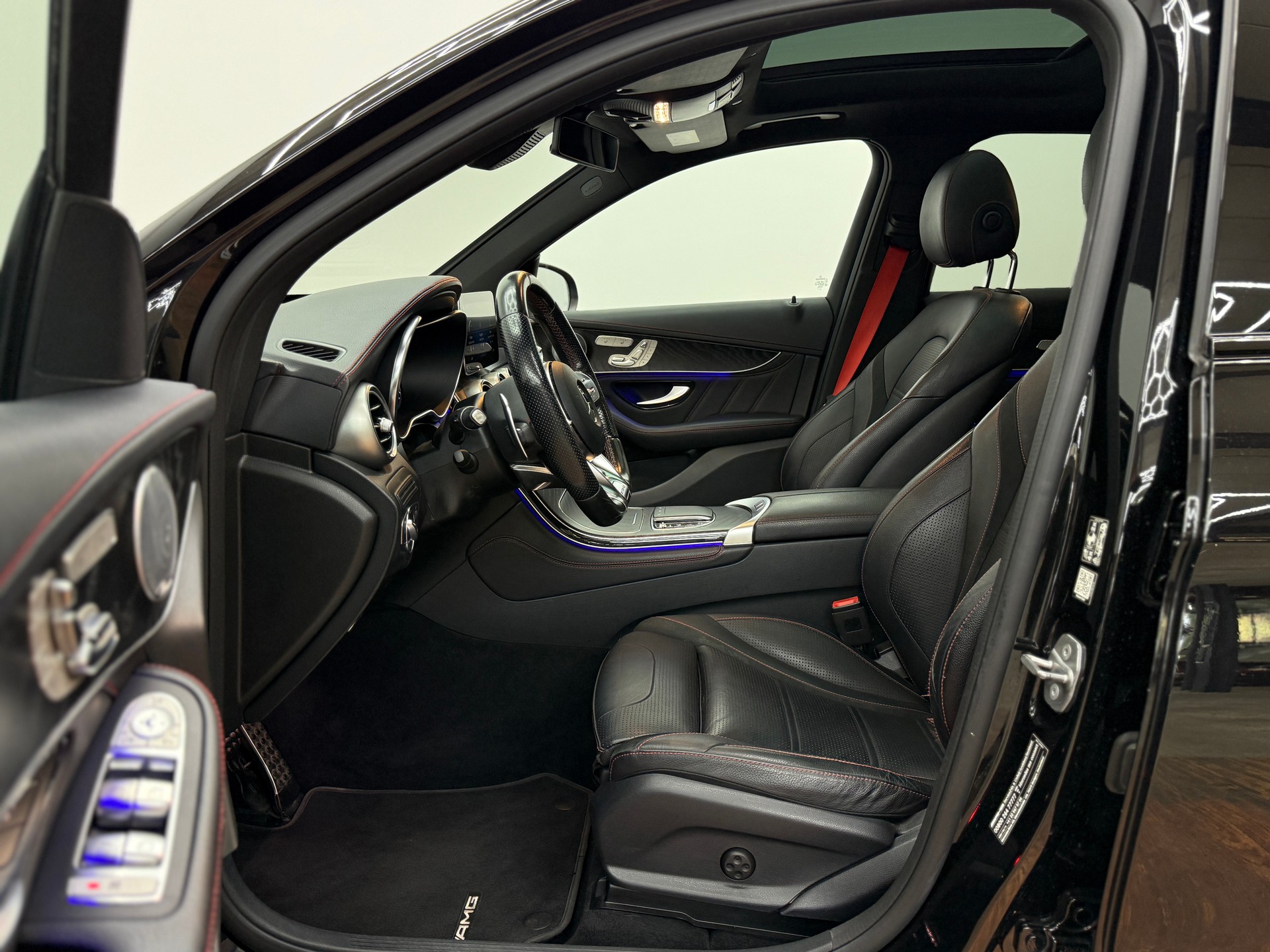 MERCEDES-BENZ GLC 43 AMG 4Matic 9G-Tronic-image-17