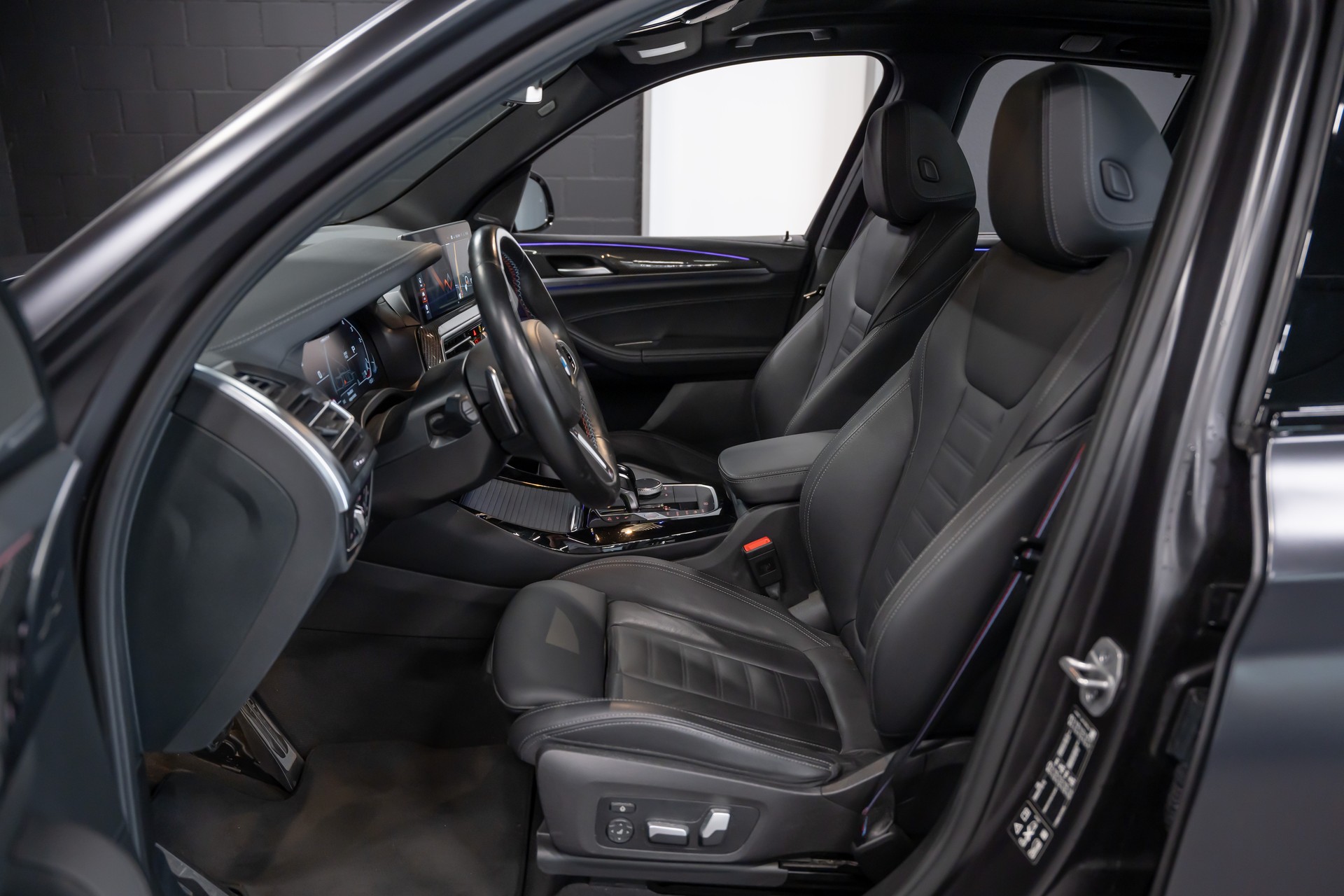 BMW X3 xDrive 48V M40d Travel Individual / CH Auto / Schiebedach / Lenkradheizung / Sitzheizung hinten / Gratis Service / Garantie-image-10