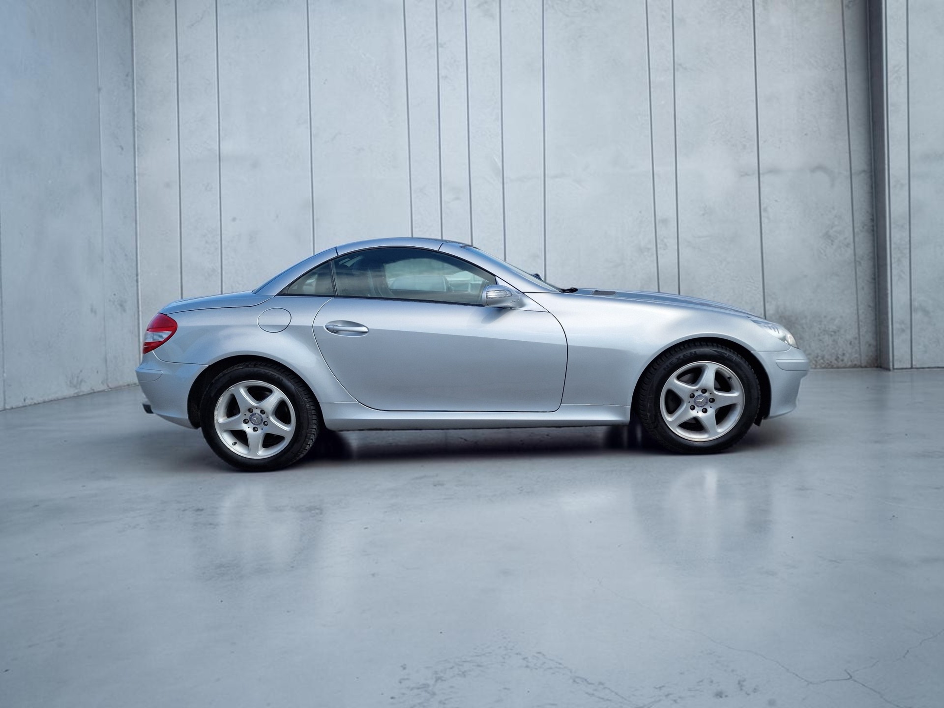 MERCEDES-BENZ SLK 200 Kompressor MFK NEU 12Mt Gara-image-4