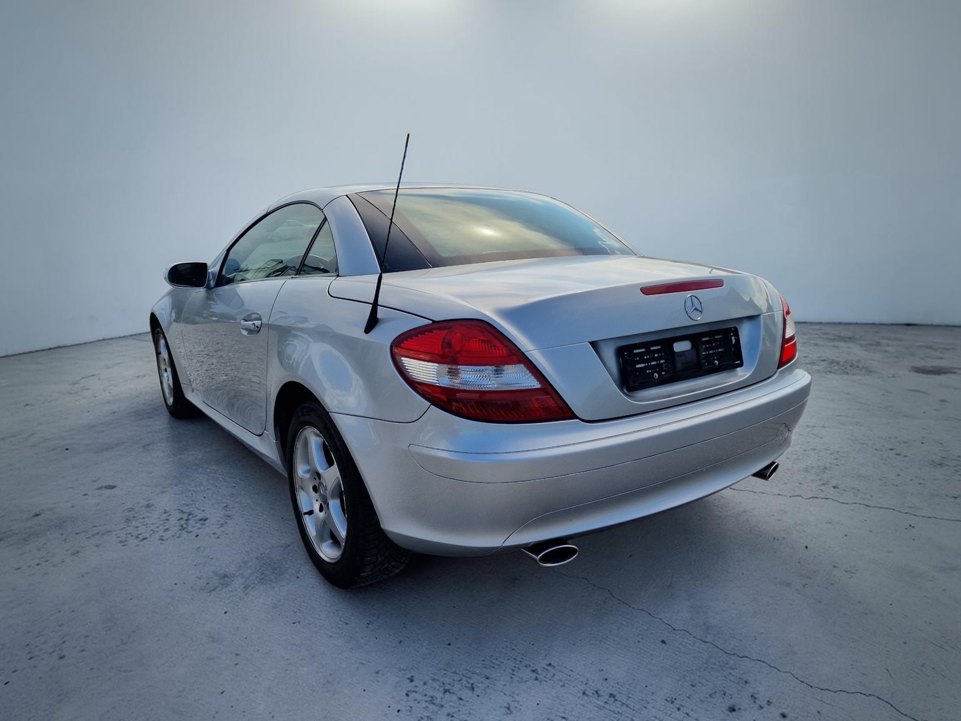 MERCEDES-BENZ SLK 200 Kompressor MFK NEU 12Mt Gara-image-7