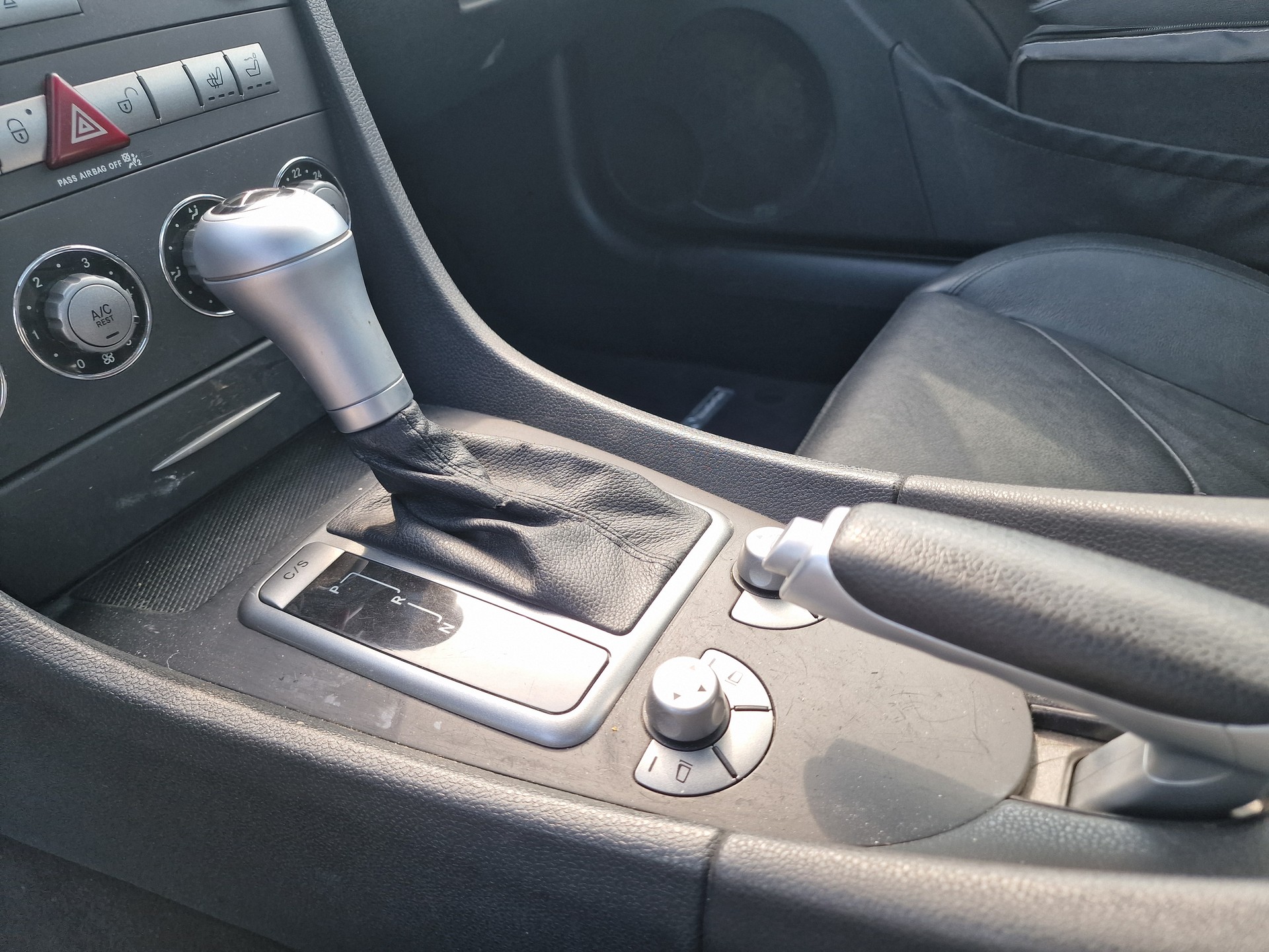 MERCEDES-BENZ SLK 200 Kompressor MFK NEU 12Mt Gara-image-14