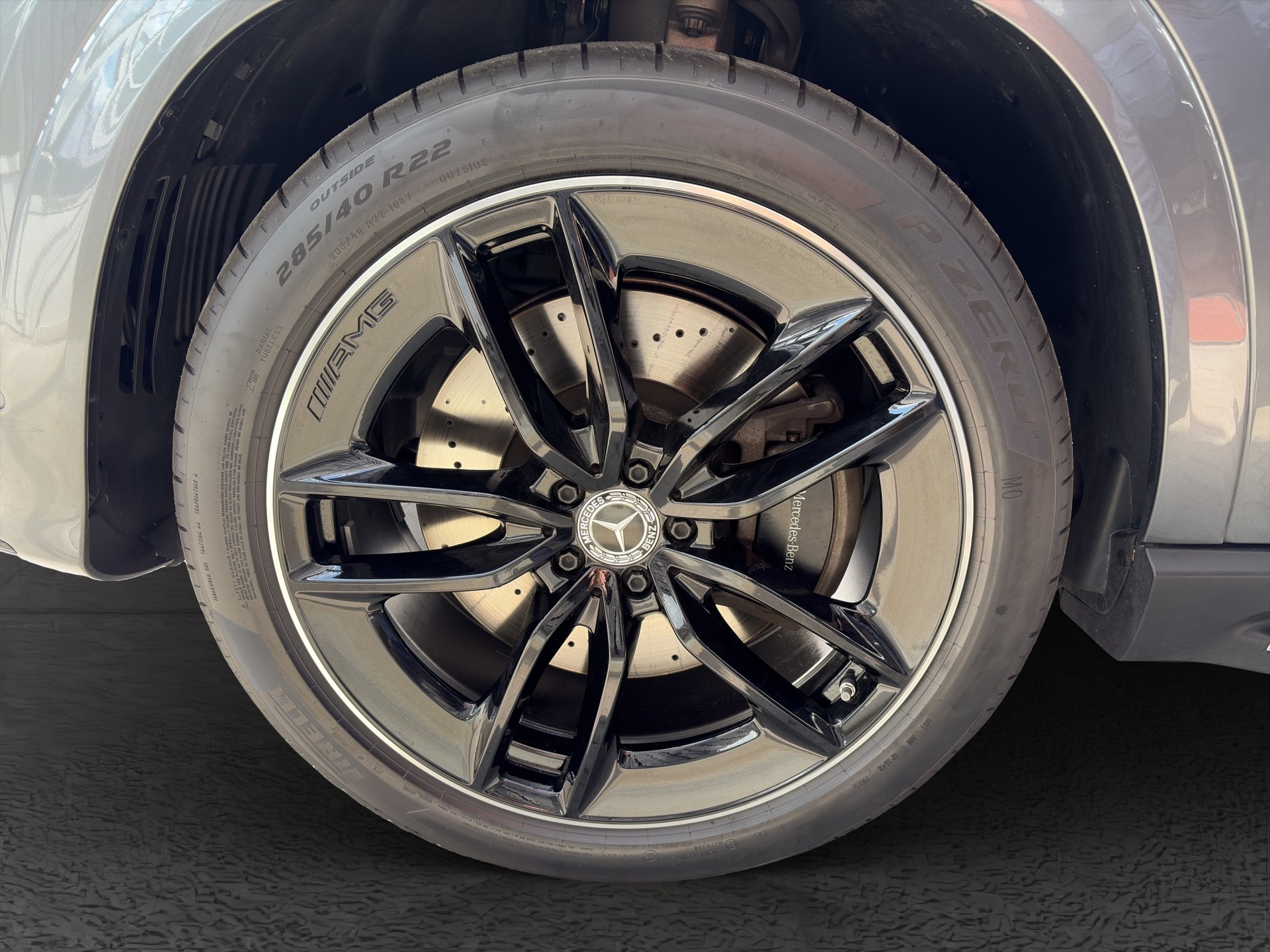 MERCEDES-BENZ GLE 400 e EQ Star AMG Line 4matic-image-5