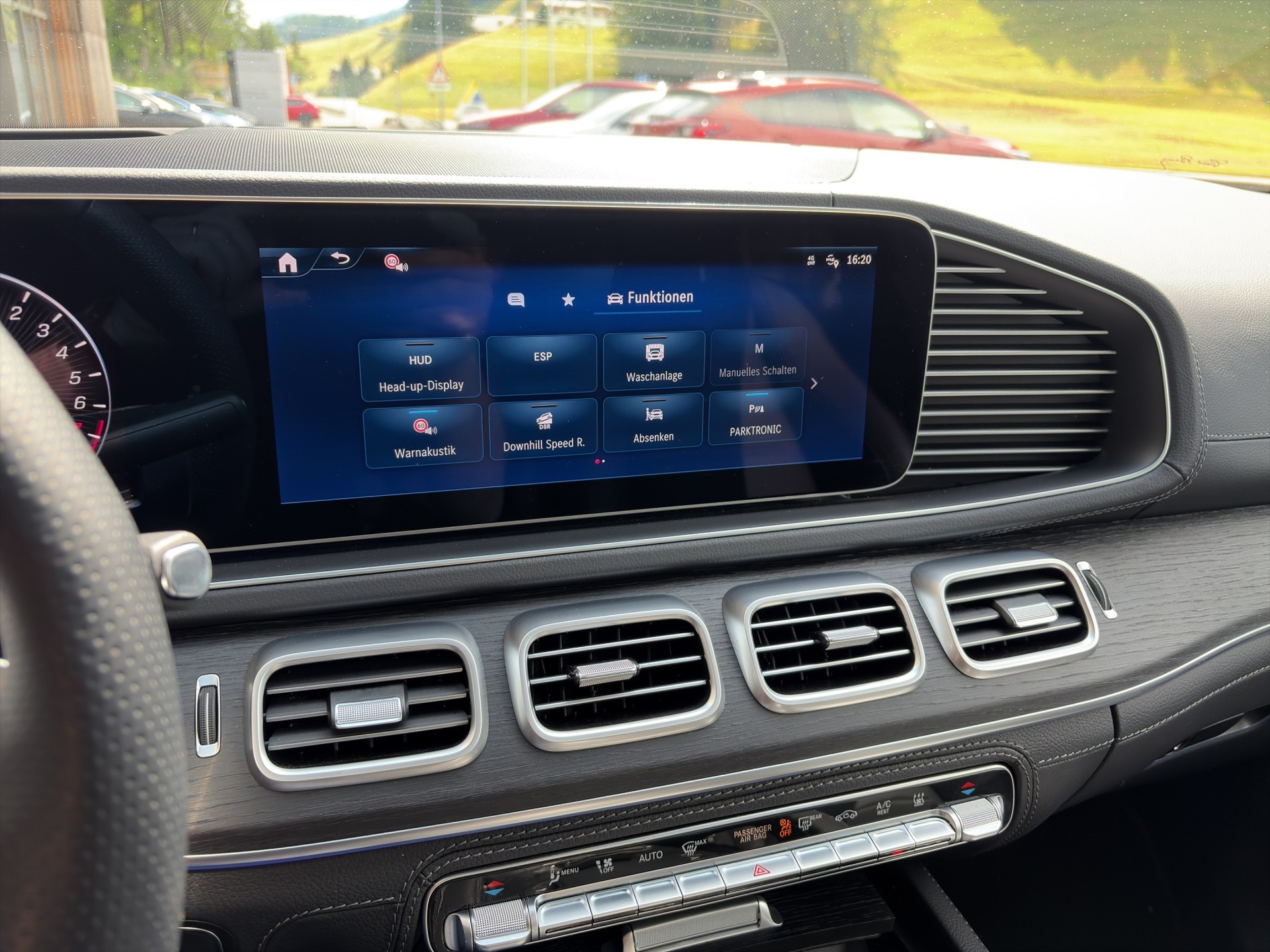 MERCEDES-BENZ GLE 400 e EQ Star AMG Line 4matic-image-12