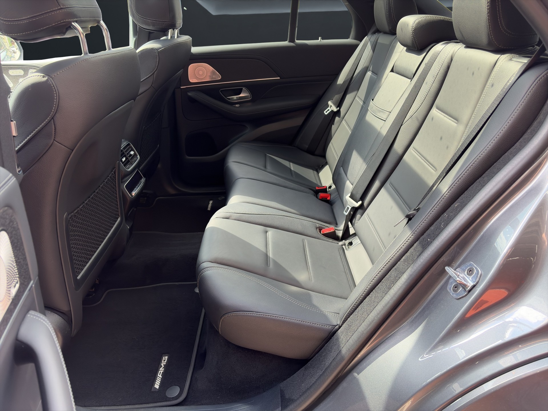 MERCEDES-BENZ GLE 400 e EQ Star AMG Line 4matic-image-13
