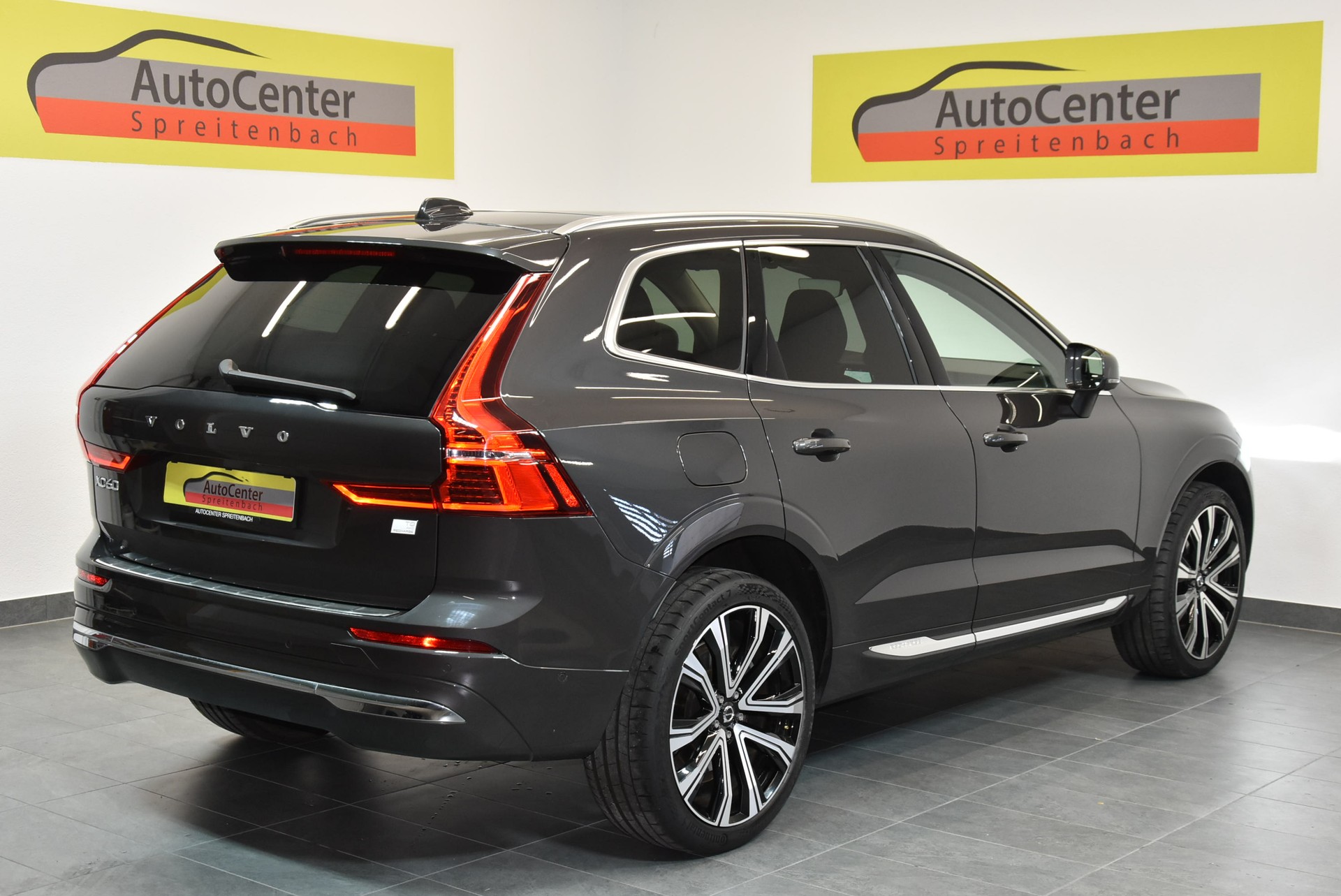 VOLVO XC60 T8 eAWD PluginHybrid Ultimate Bright Geartronic-image-14