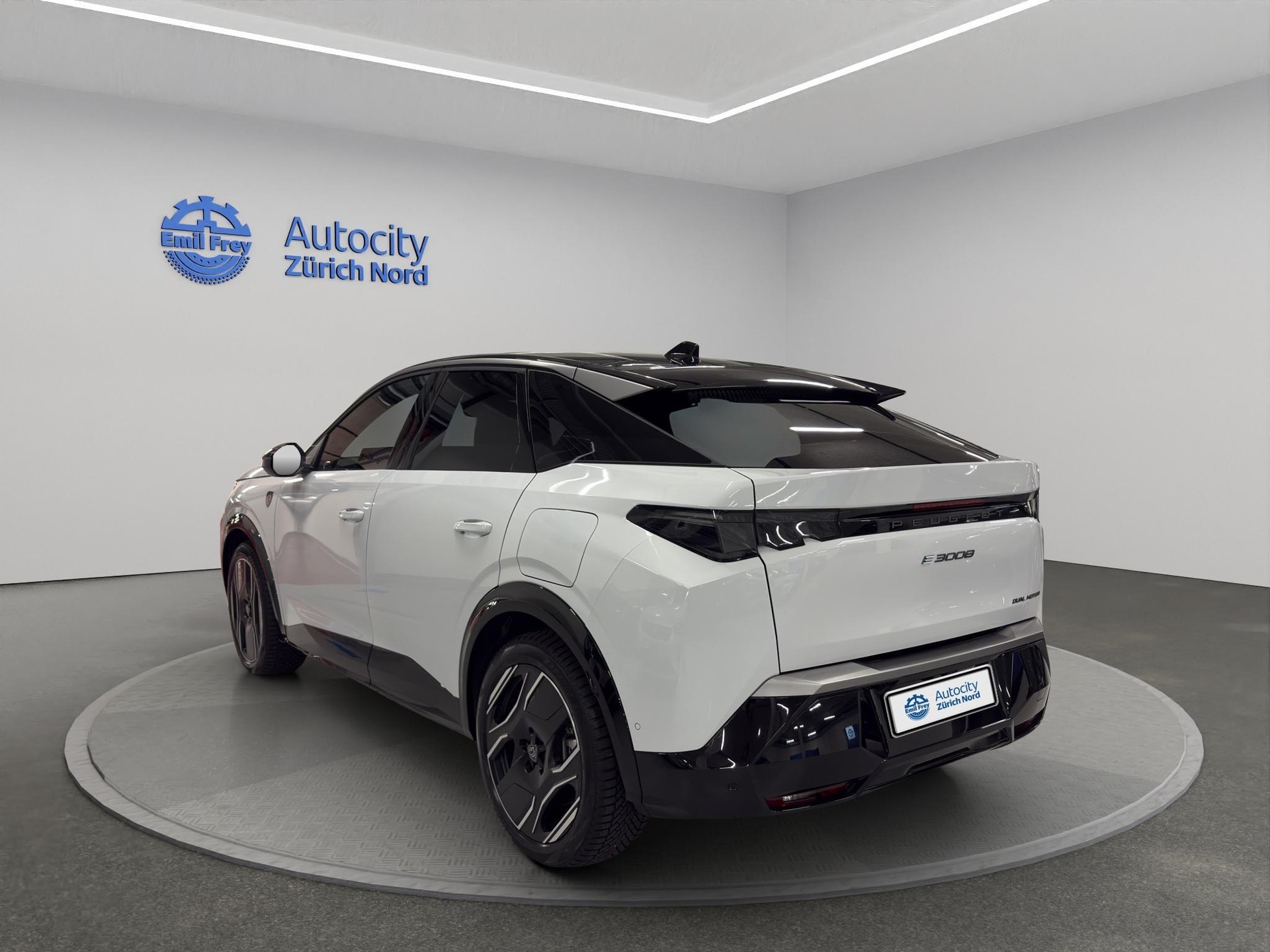 PEUGEOT 3008 e-Launch Edition AWD-image-1