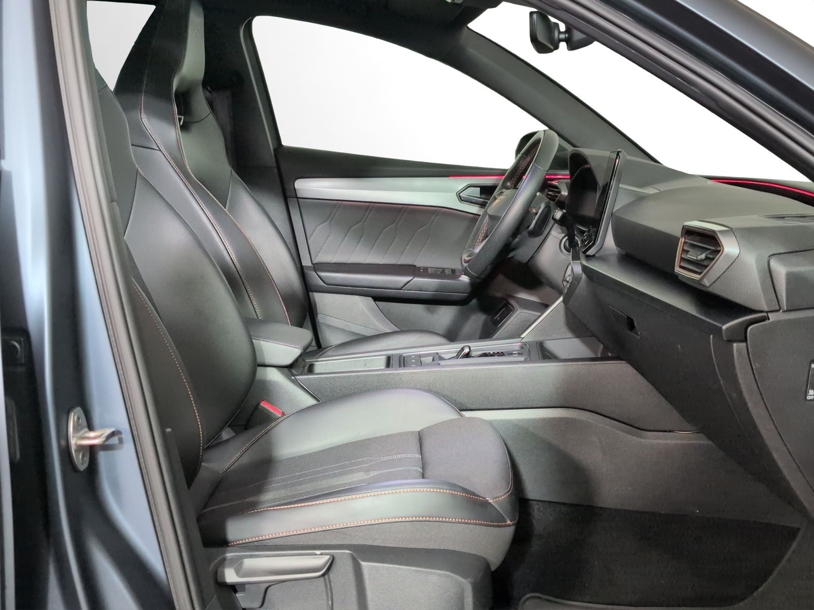 CUPRA LEON ST 2.0 TSI VZ DSG 4Drive-image-6
