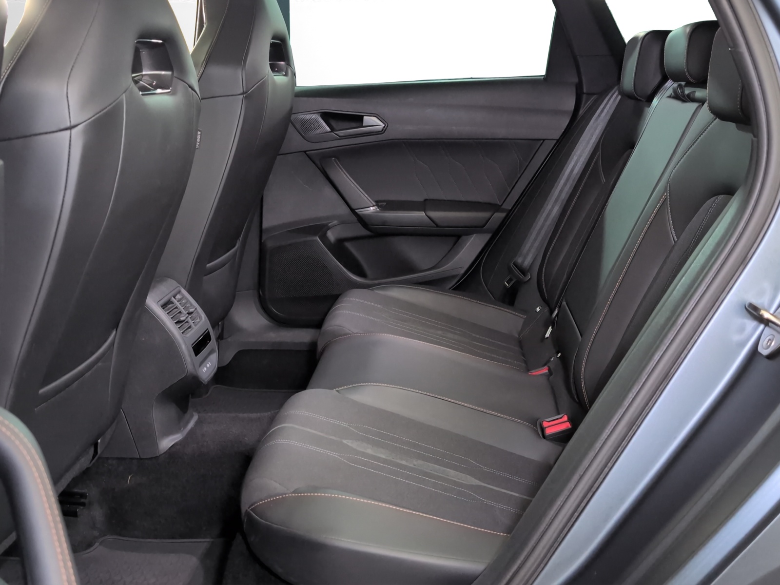 CUPRA LEON ST 2.0 TSI VZ DSG 4Drive-image-7