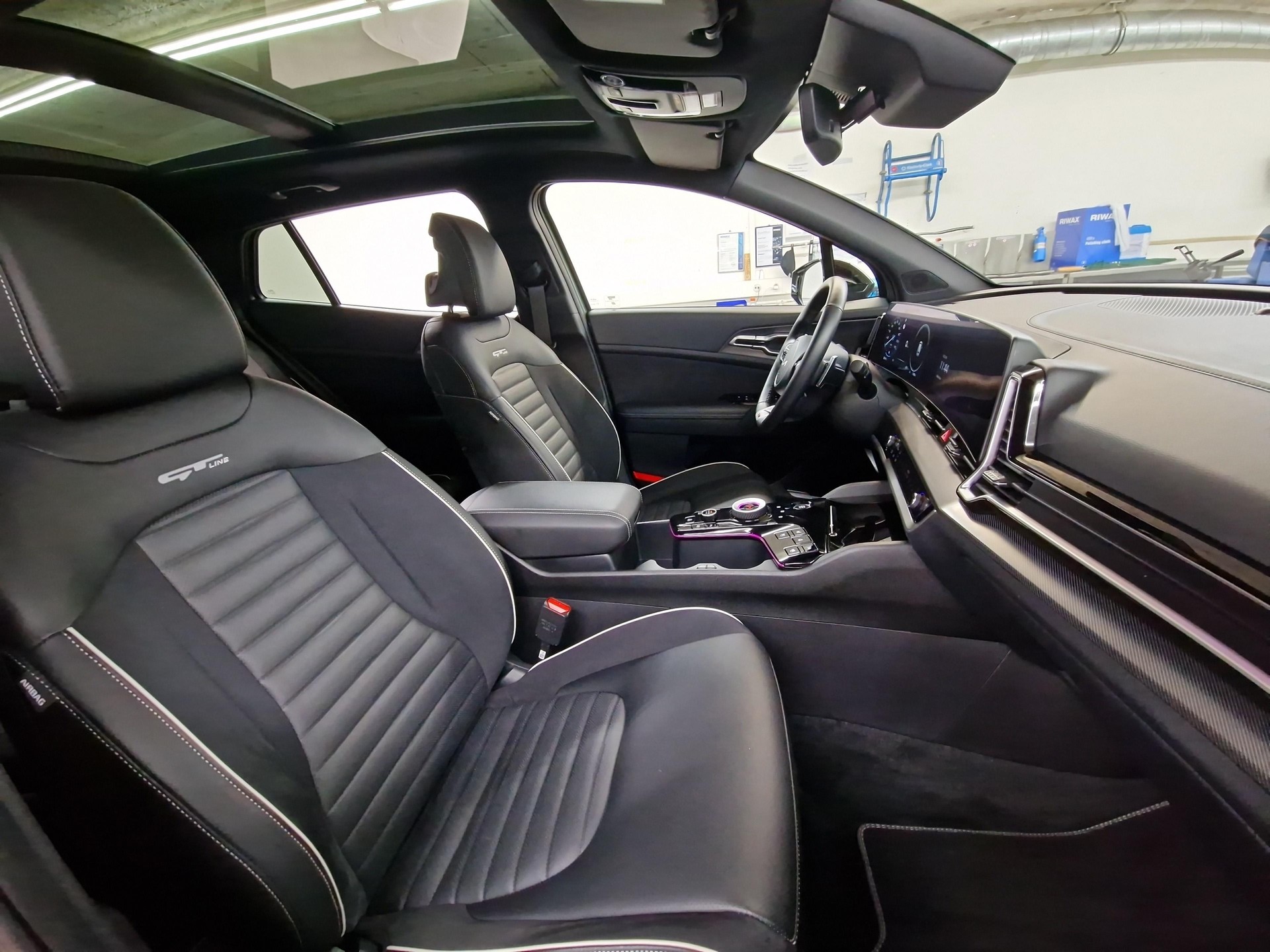 KIA Sportage 1.6 T-GDi PHEV GT-Line-image-9