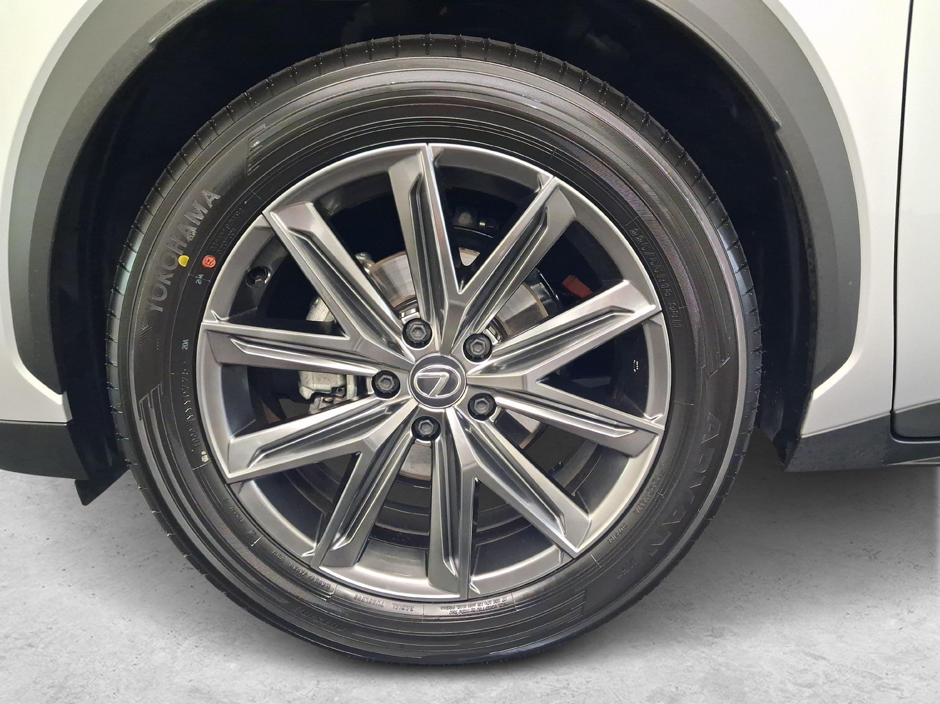 LEXUS LBX 1.5 Hybrid Relax AWD-image-14