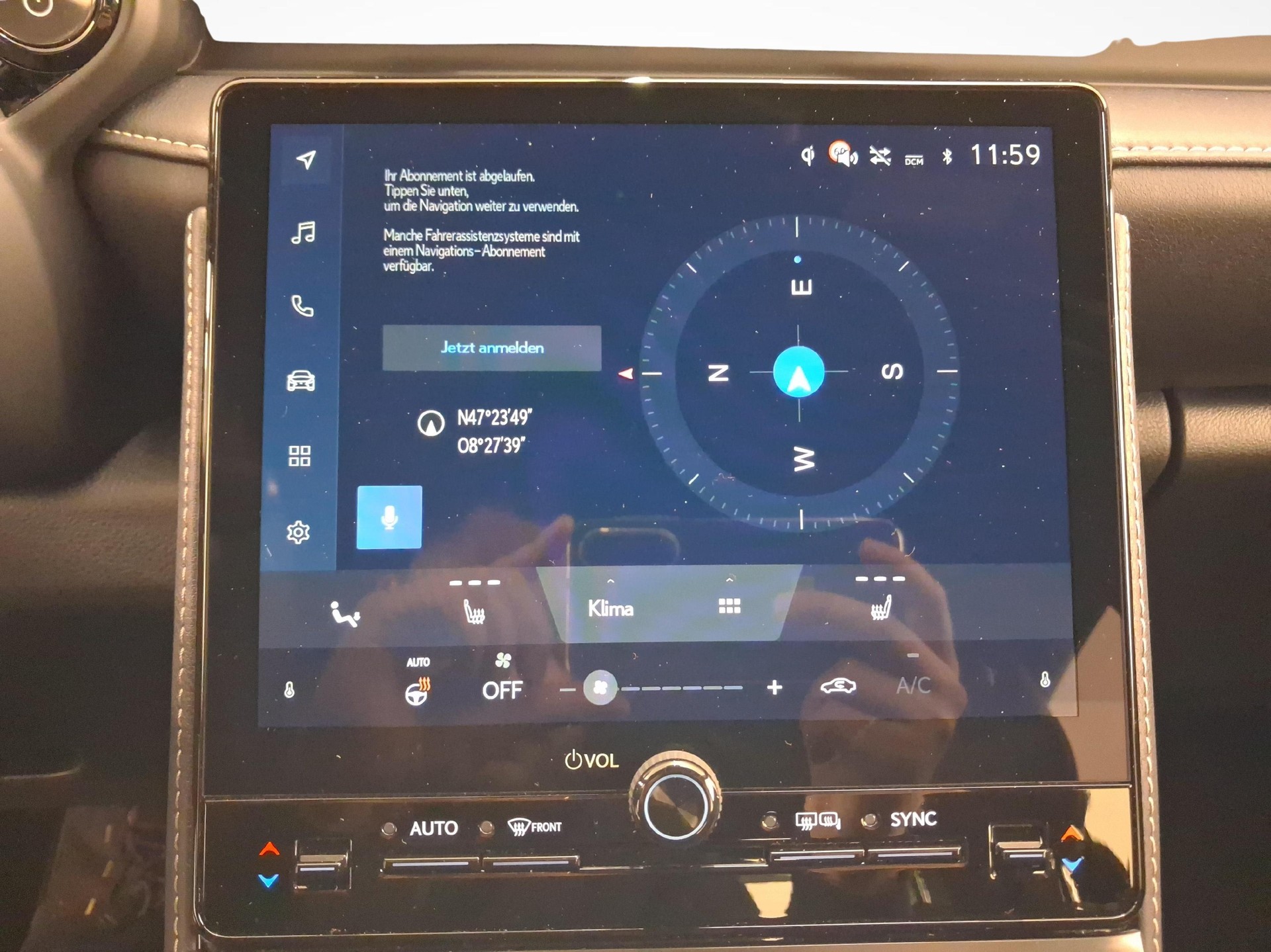 LEXUS LBX 1.5 Hybrid Relax AWD-image-12