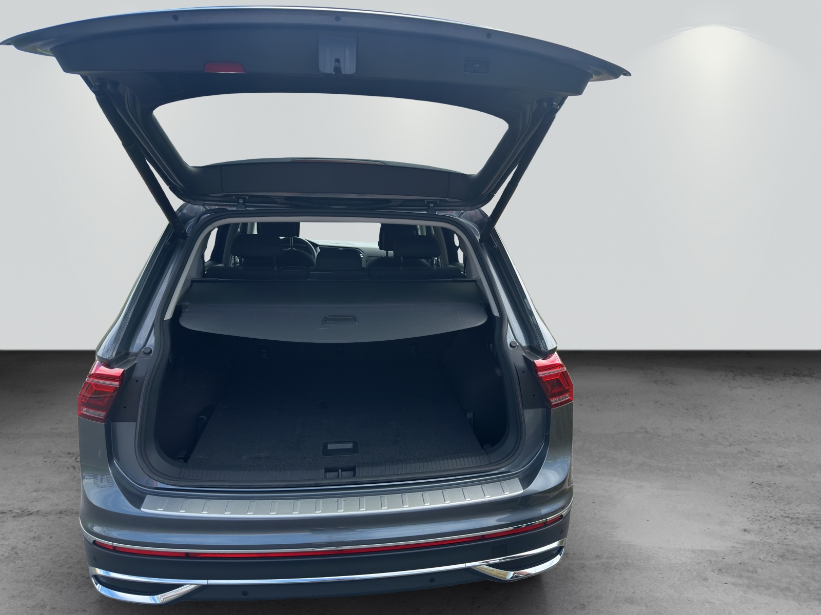VW Tiguan Allspace 2.0 TDI SCR Elegance 4Motion DSG-image-9