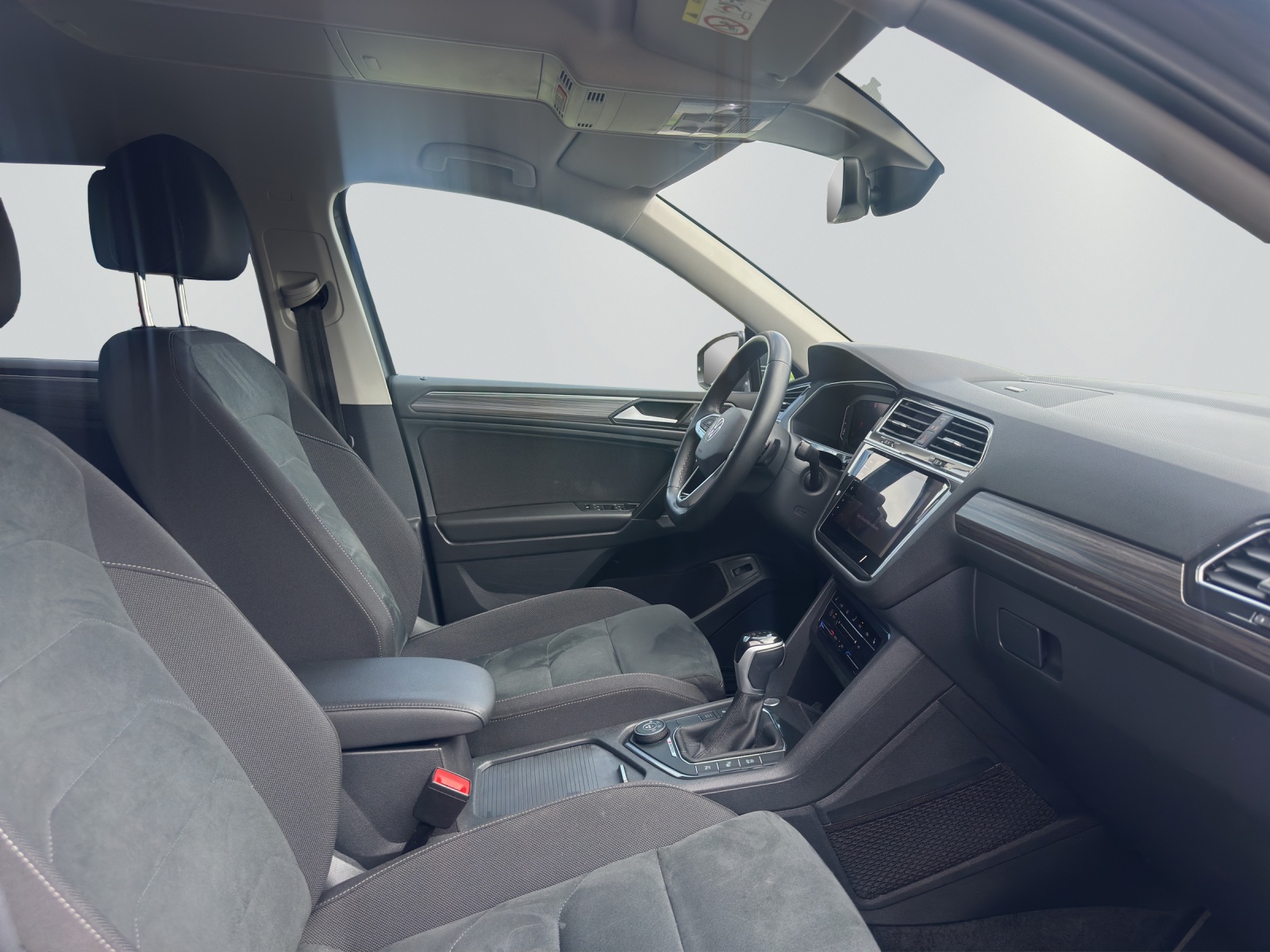 VW Tiguan Allspace 2.0 TDI SCR Elegance 4Motion DSG-image-7
