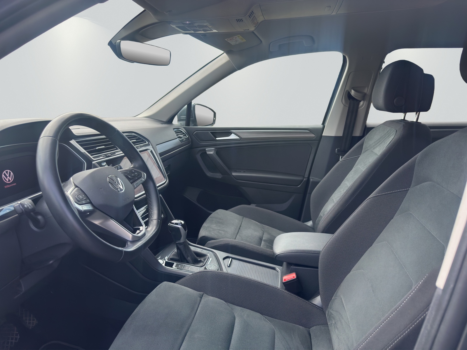 VW Tiguan Allspace 2.0 TDI SCR Elegance 4Motion DSG-image-4
