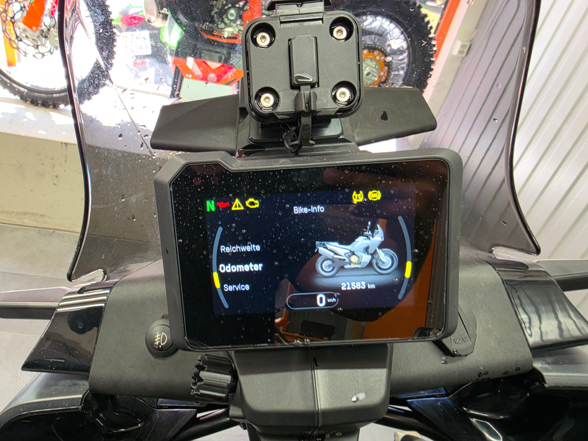 HUSQVARNA Norden 901-image-8