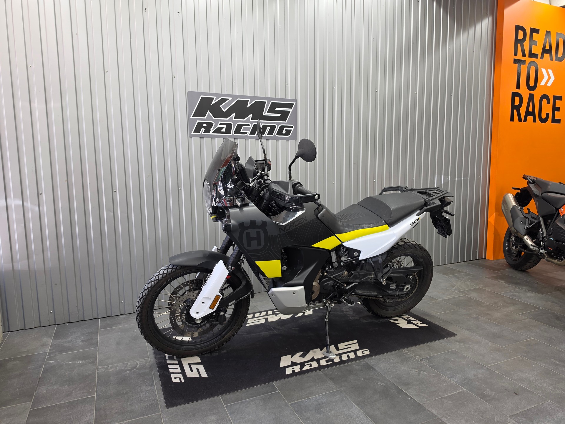 HUSQVARNA Norden 901-showroom-element-2