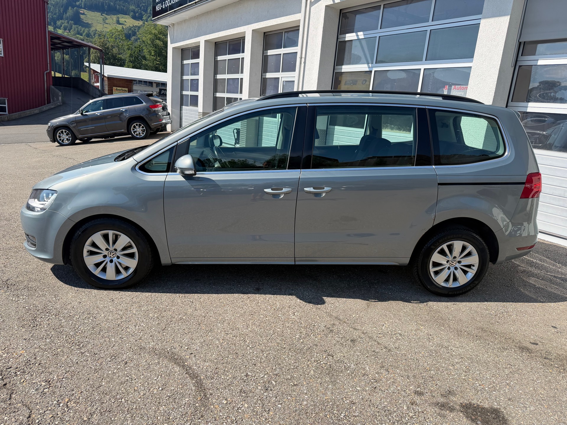 VW Sharan 2.0 TDI BMT Comfortline DSG-image-1