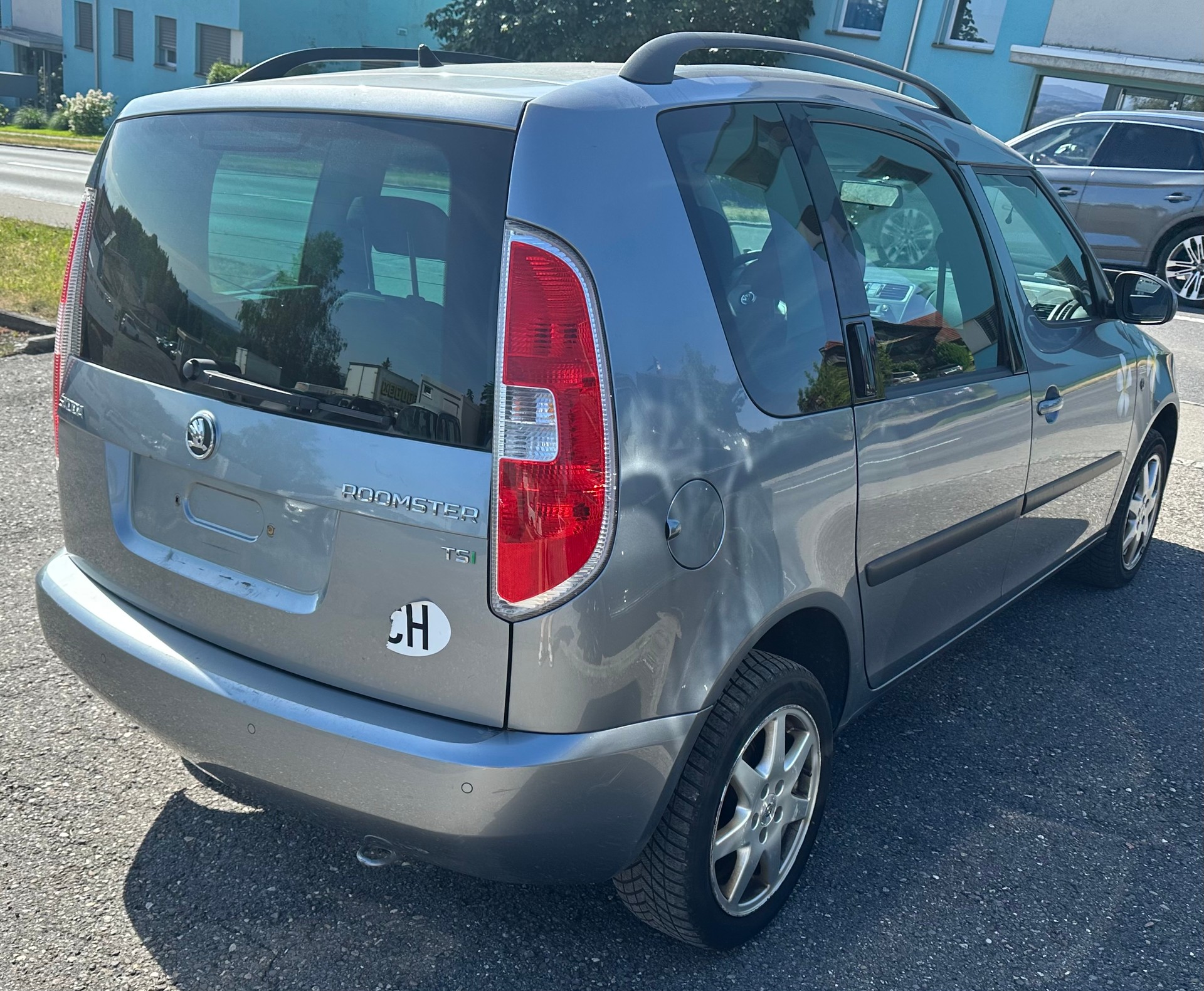 SKODA Roomster 1.2 TSI Fresh-image-5