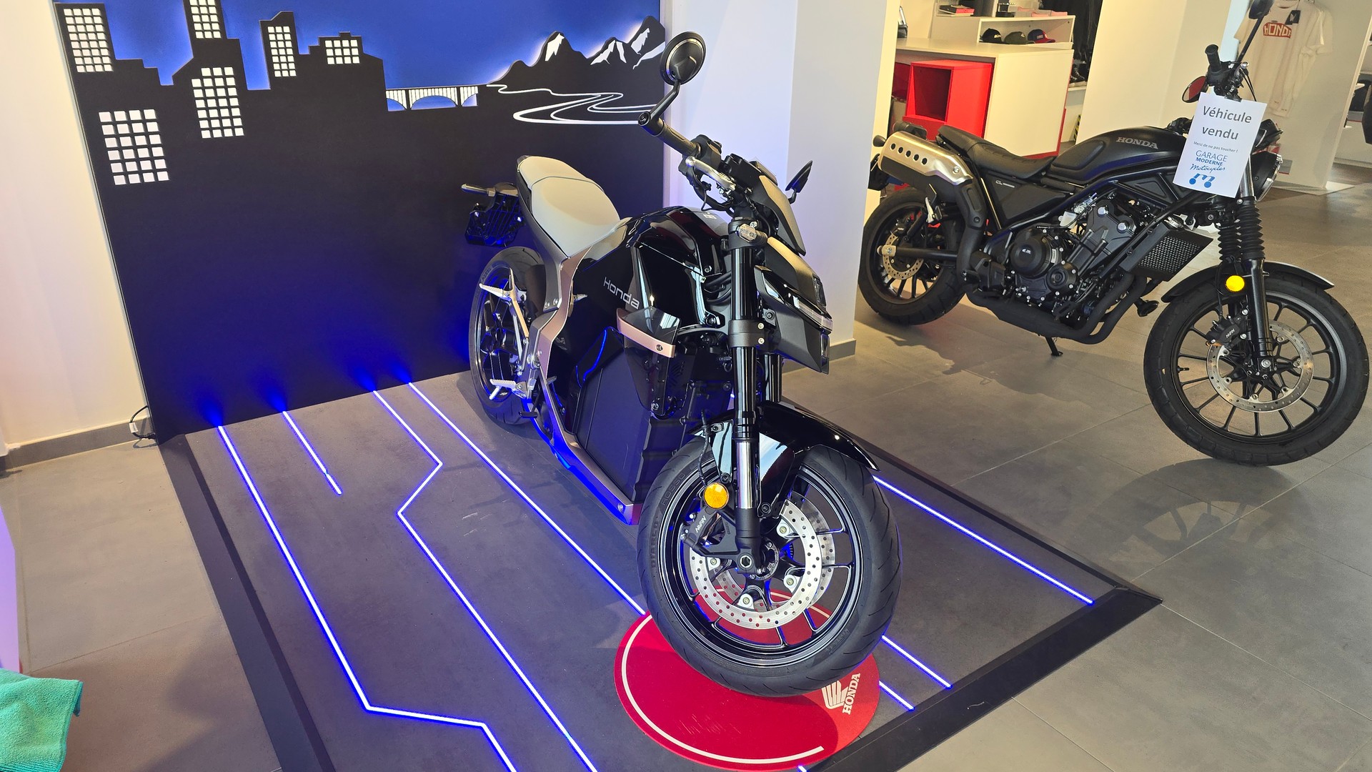 HONDA WN7