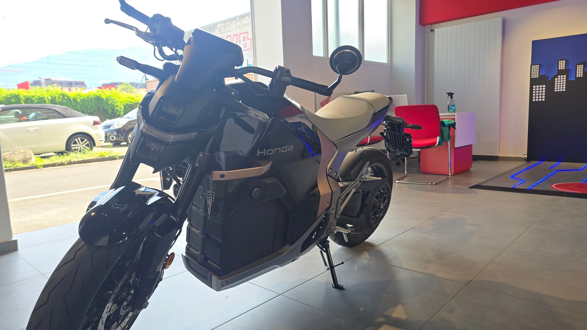 HONDA WN7-image-3