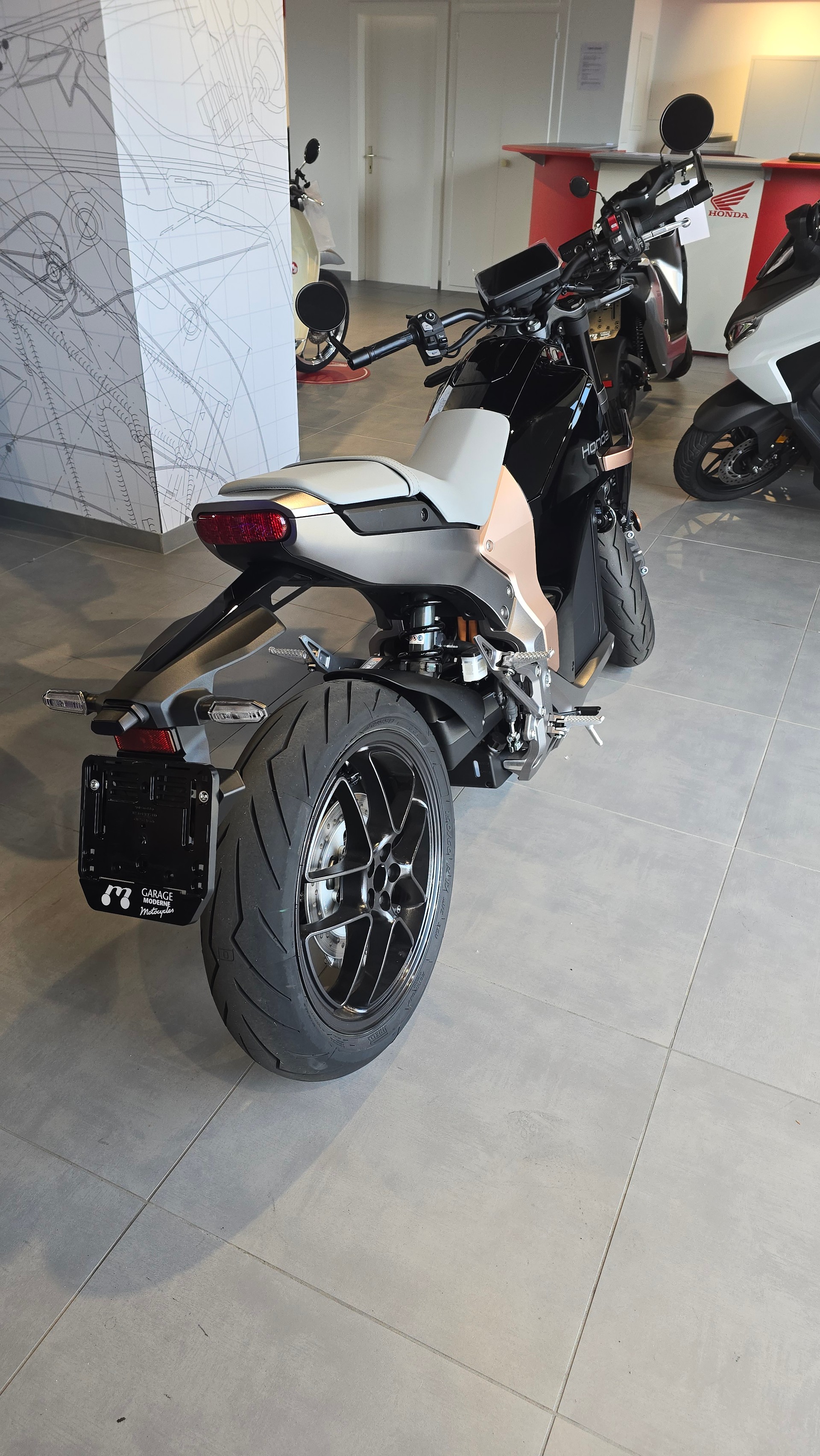 HONDA WN7-image-5