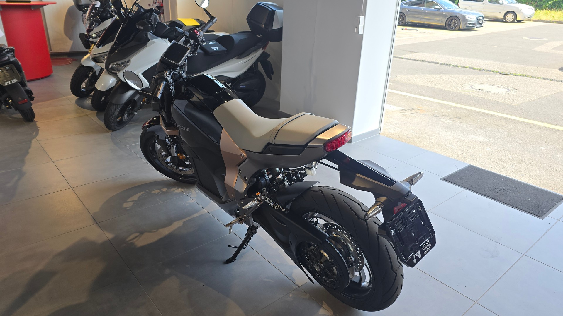 HONDA WN7-image-6