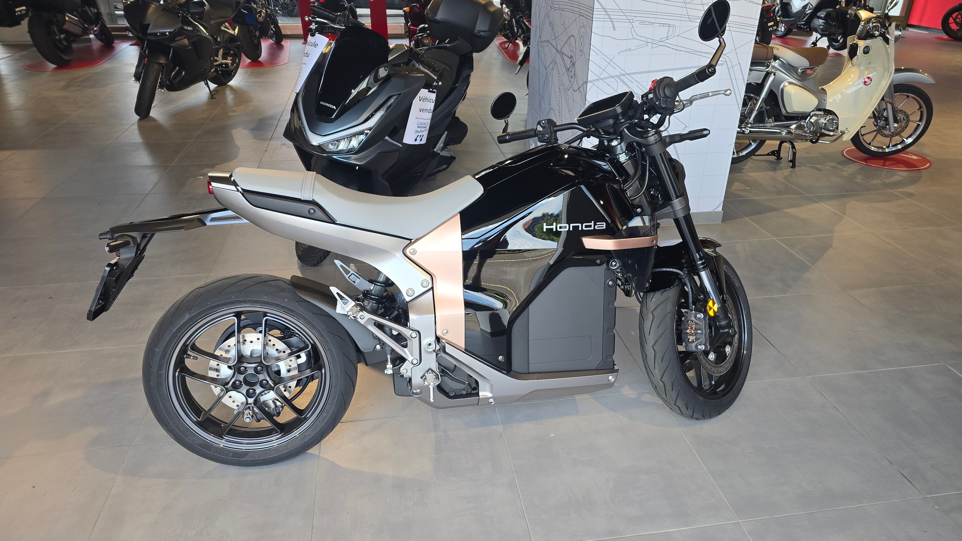 HONDA WN7-image-4