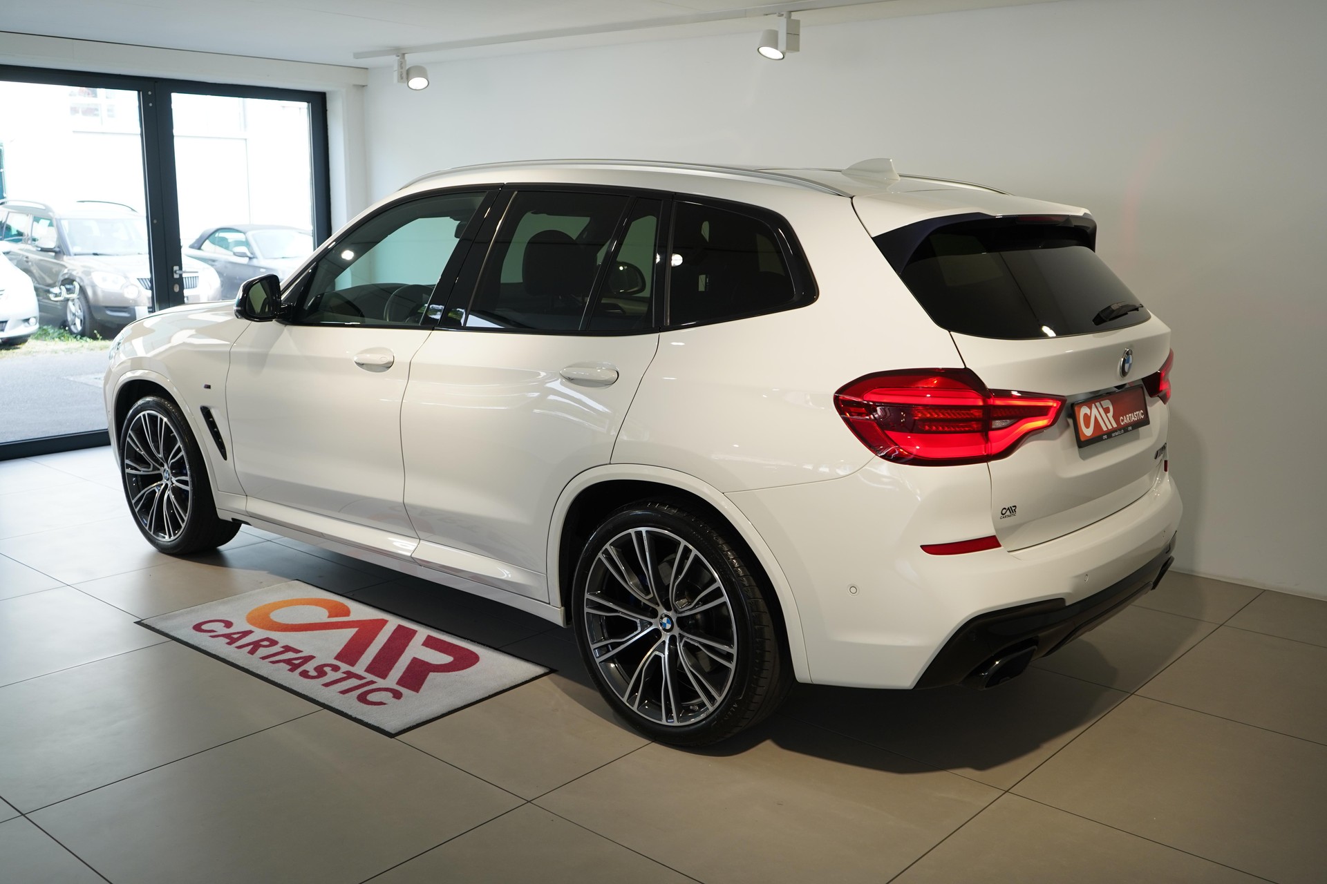 BMW X3 M40i-image-2